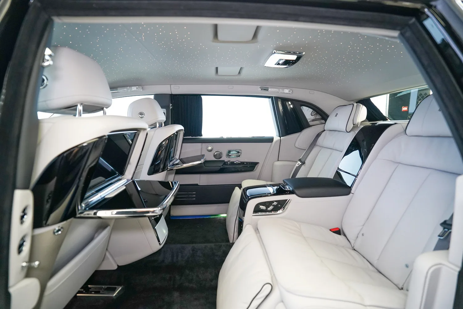 2026 Rolls-Royce Phantom Extended, 15/19