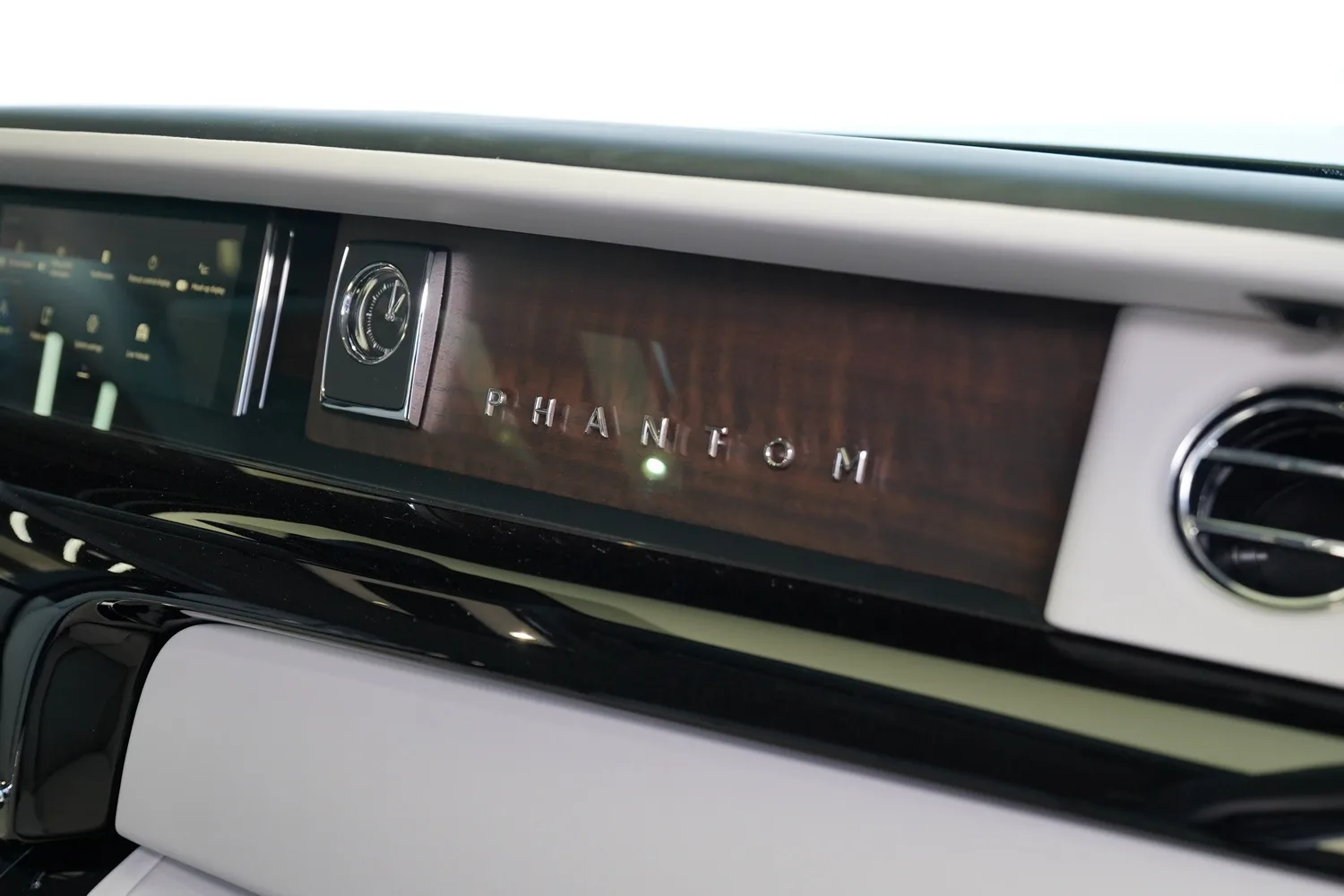 2026 Rolls-Royce Phantom Extended, 16/19