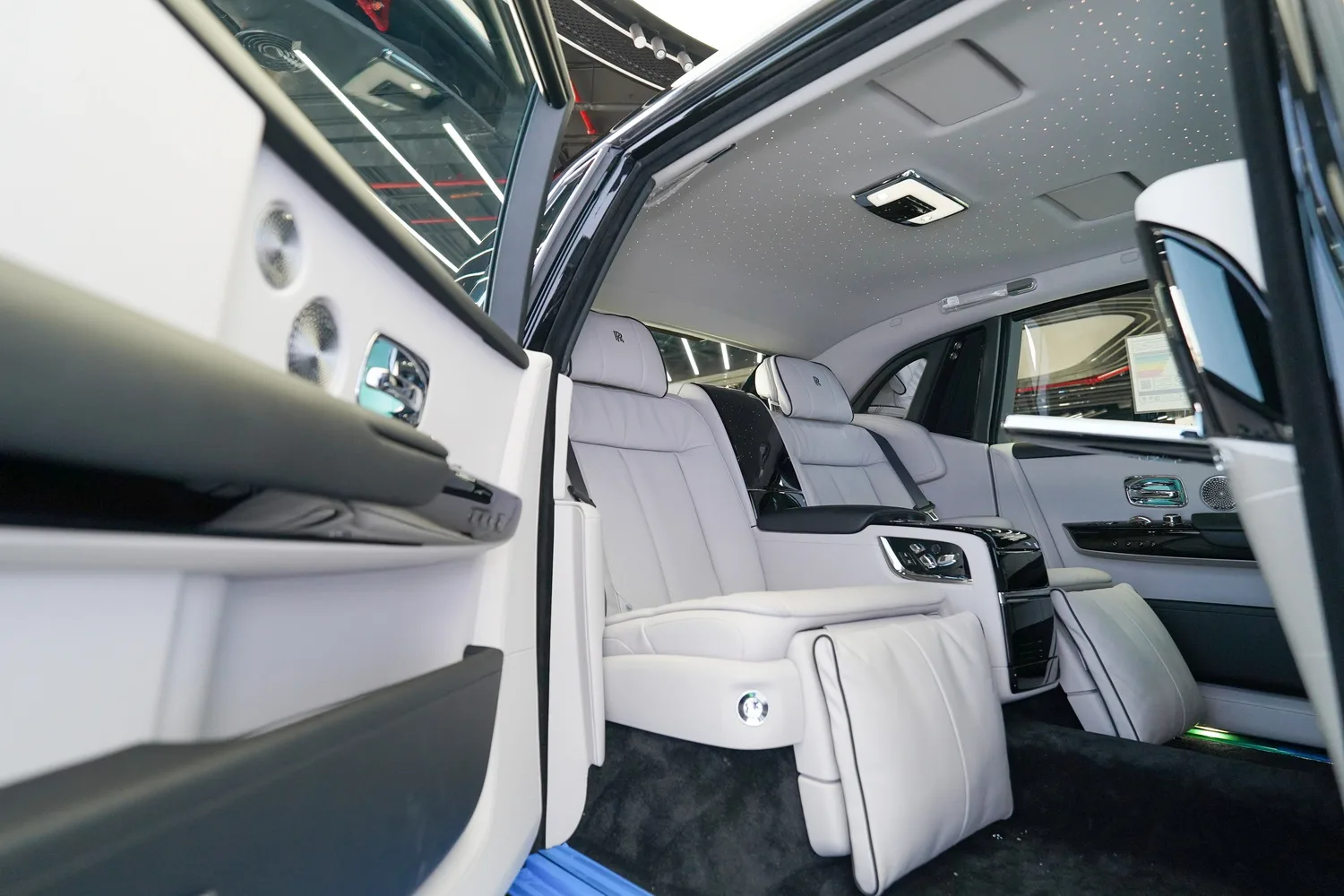 2026 Rolls-Royce Phantom Extended, 19/19