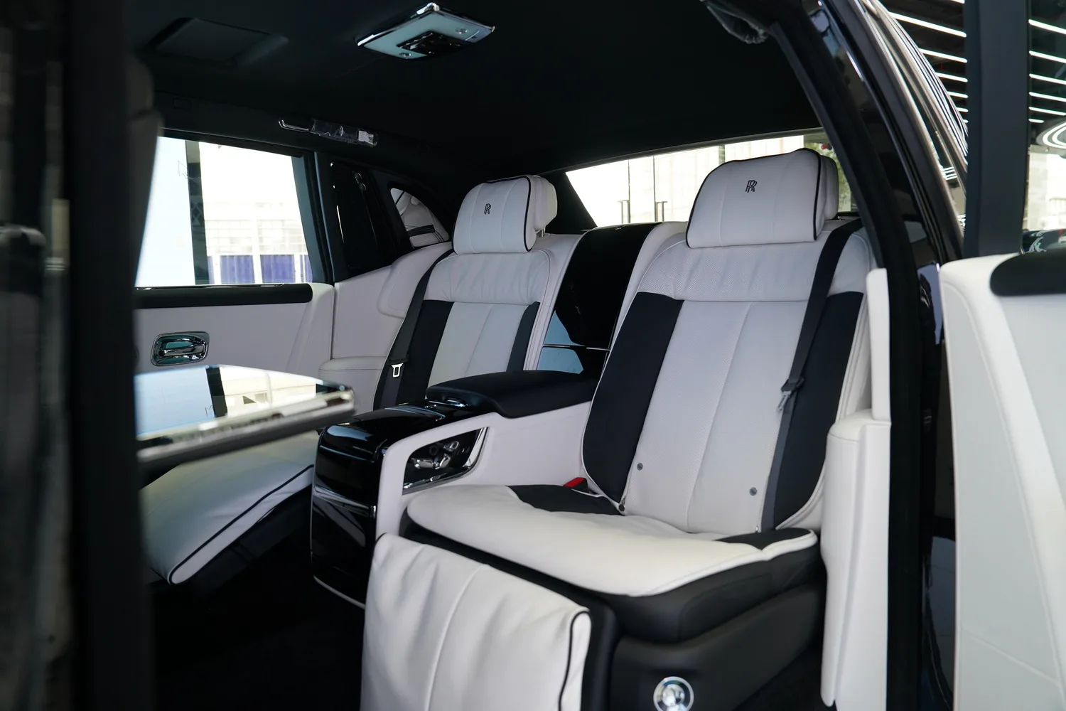 2026 Rolls-Royce Phantom Extended, 5/14