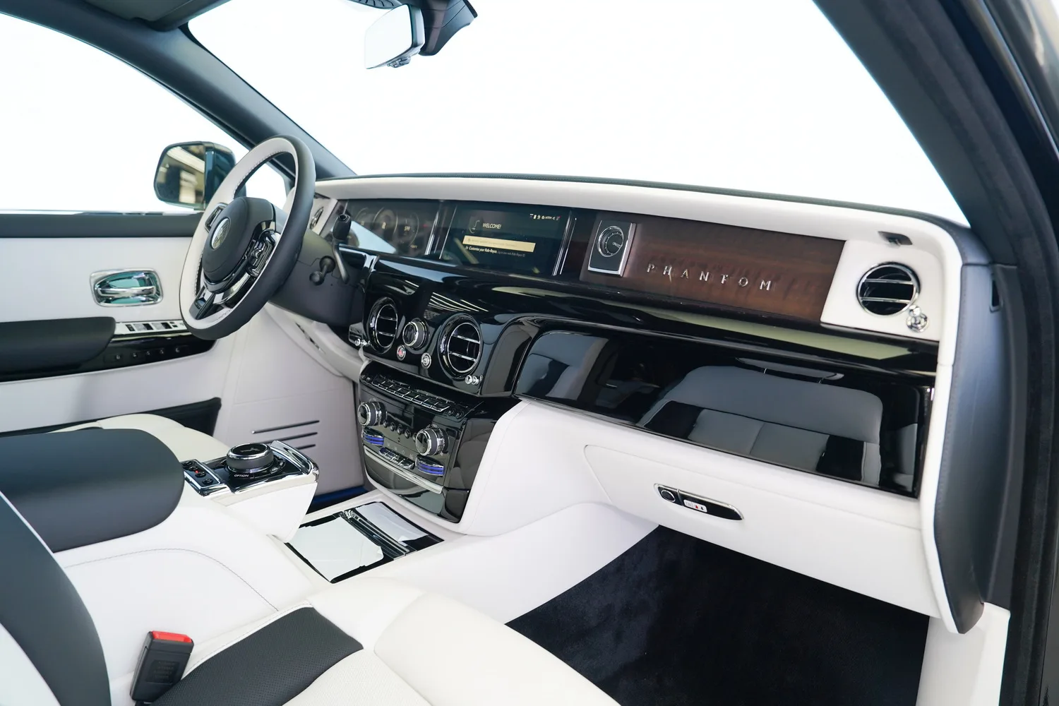 2026 Rolls-Royce Phantom Extended, 6/14