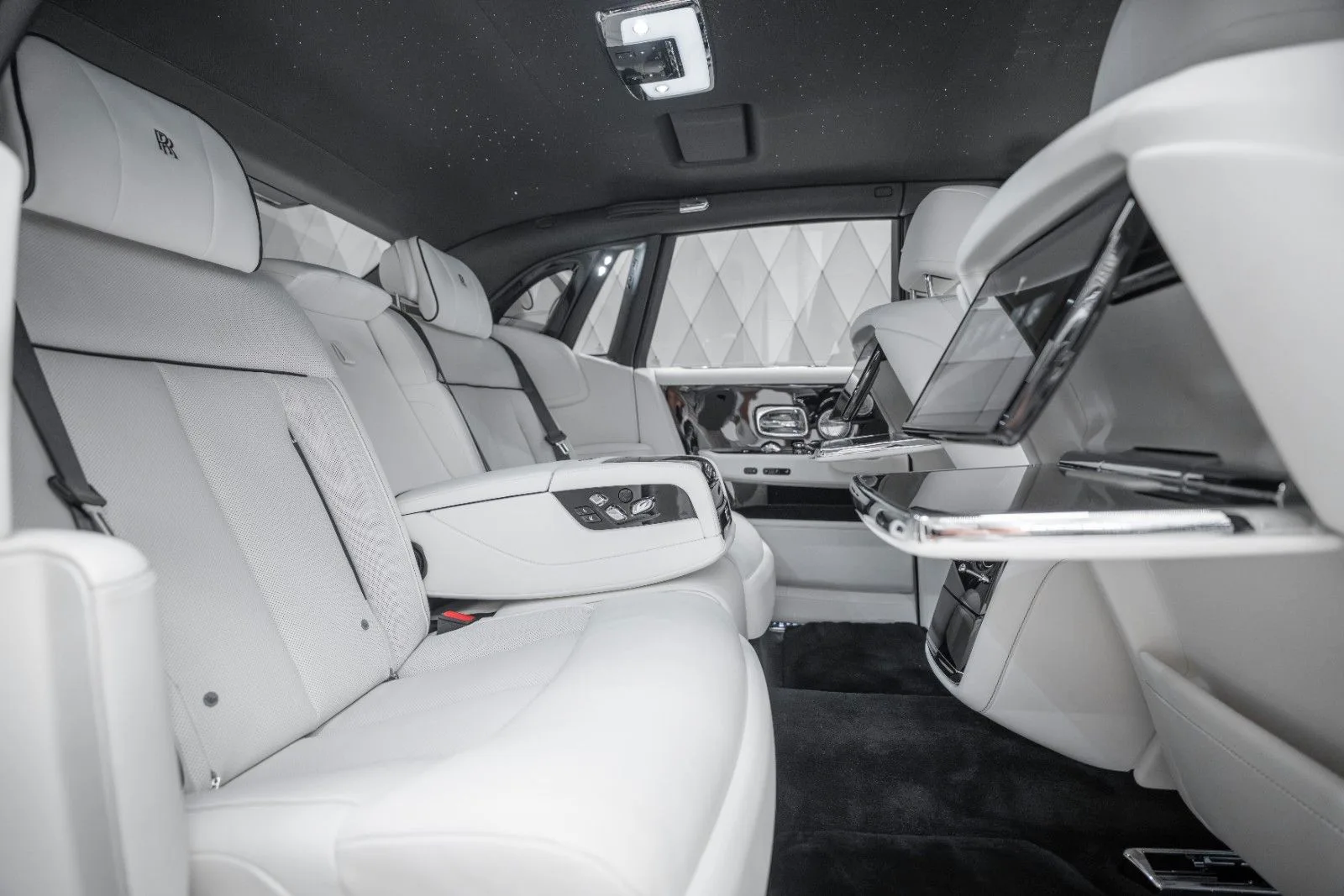 2026 Rolls-Royce Phantom Extended, 18/30