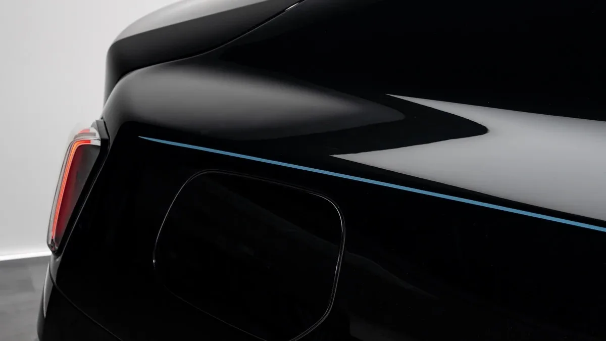 2026 Rolls-Royce Spectre Black Badge angeboten von einem Fachhändler in Dubai, Vereinigte Arabische Emirate, Foto 25 von 25