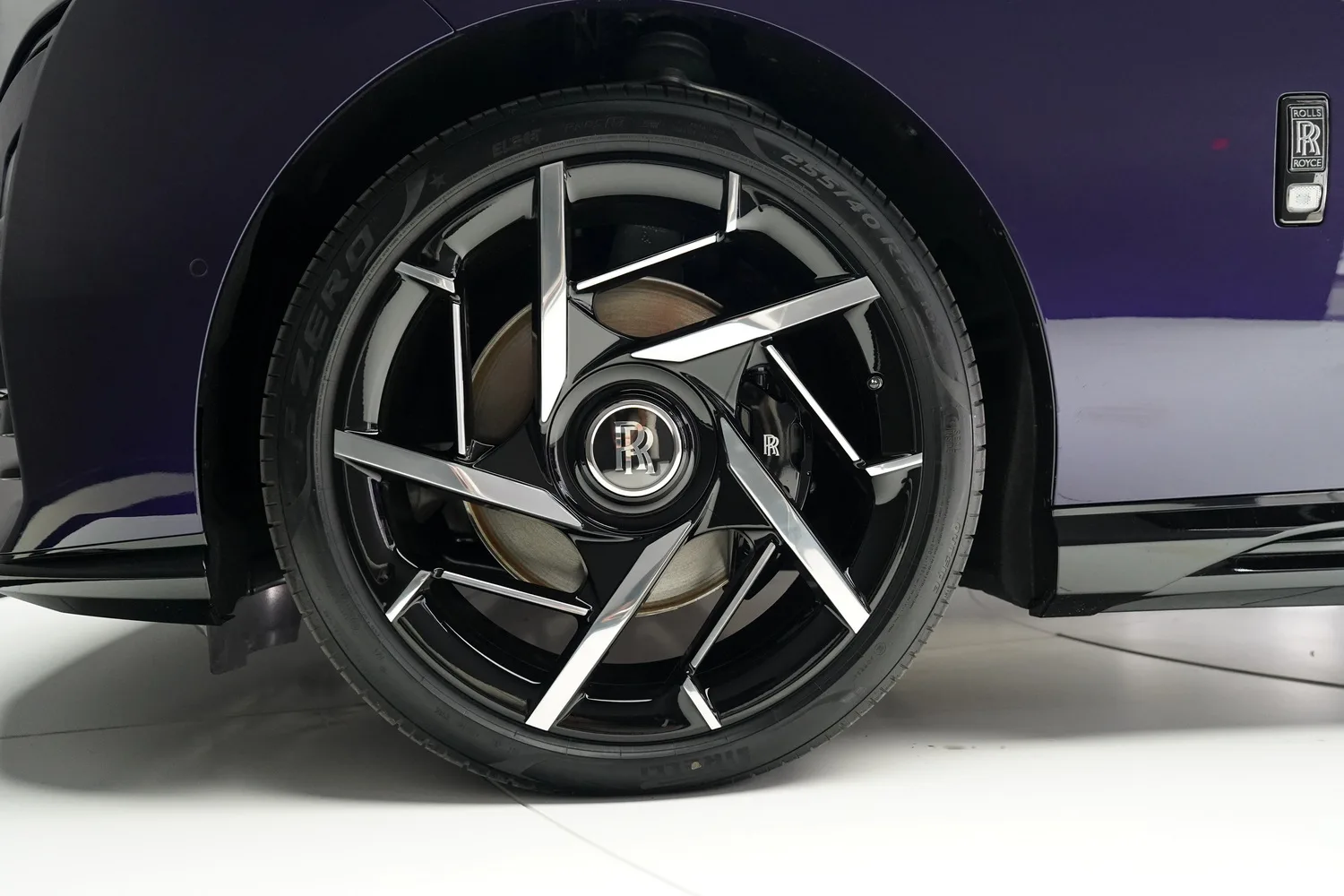 2026 Rolls-Royce Spectre Black Badge, 16/16