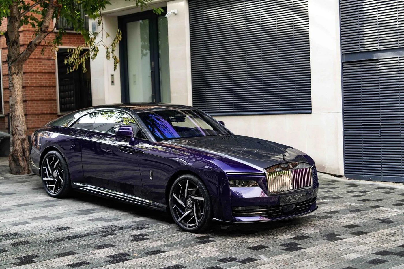 2026 Rolls-Royce Spectre Black Badge angeboten von einer Vertragshändlergruppe in London, Vereinigtes Königreich, Foto 15 von 25