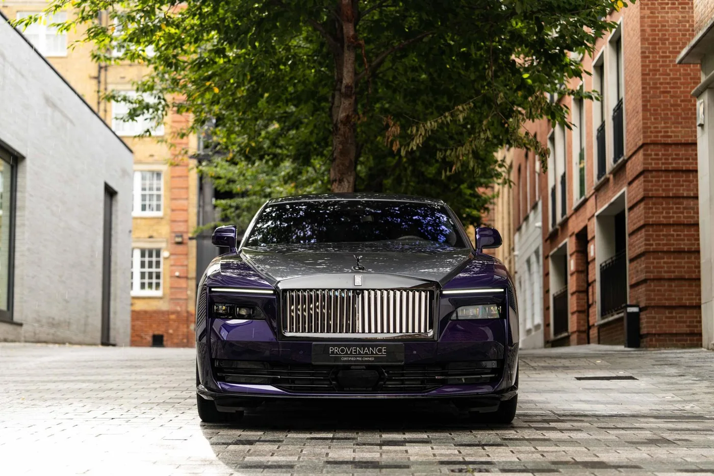 2026 Rolls-Royce Spectre Black Badge angeboten von einer Vertragshändlergruppe in London, Vereinigtes Königreich, Foto 17 von 25