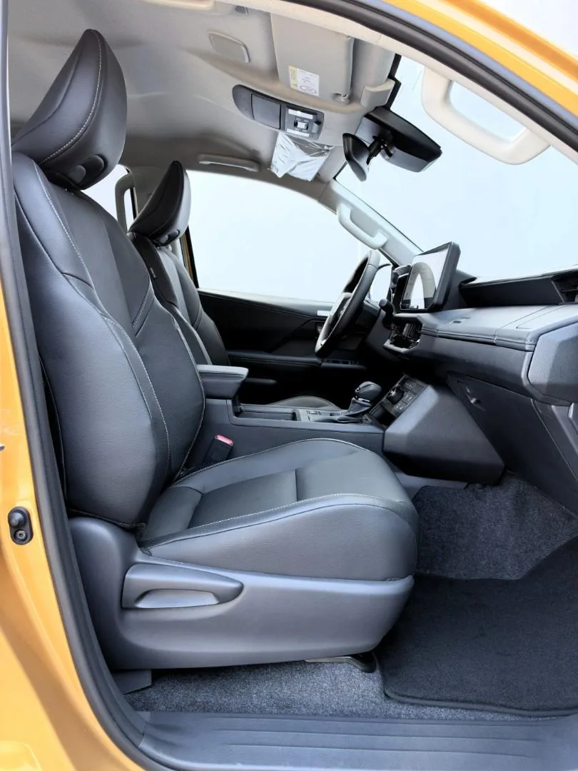 2026 Toyota Hilux Invincible, 18/29