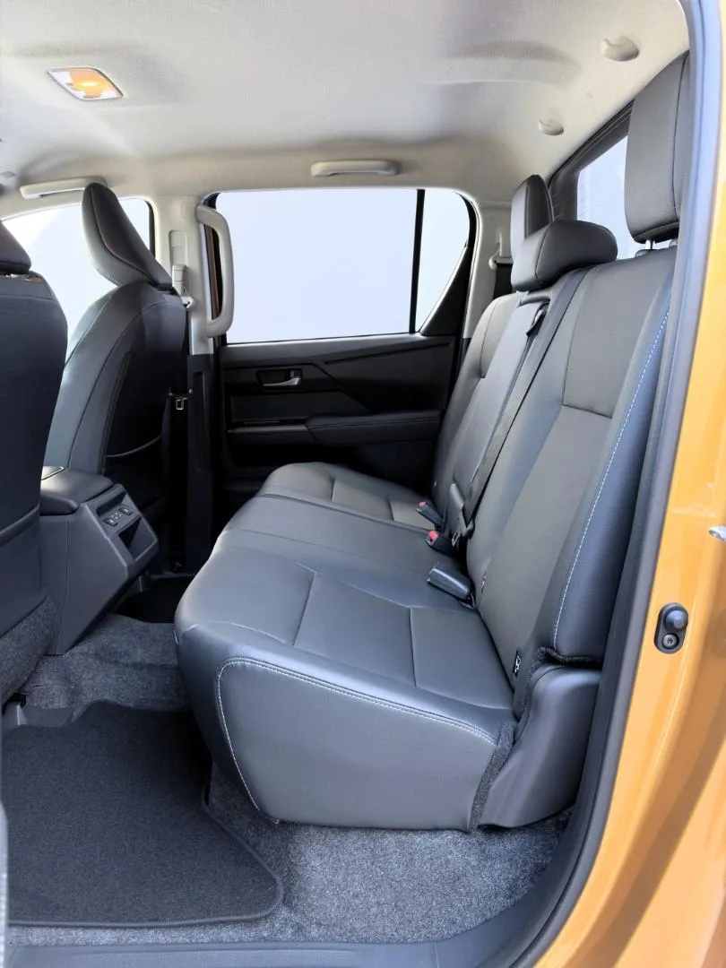 2026 Toyota Hilux Invincible, 19/29