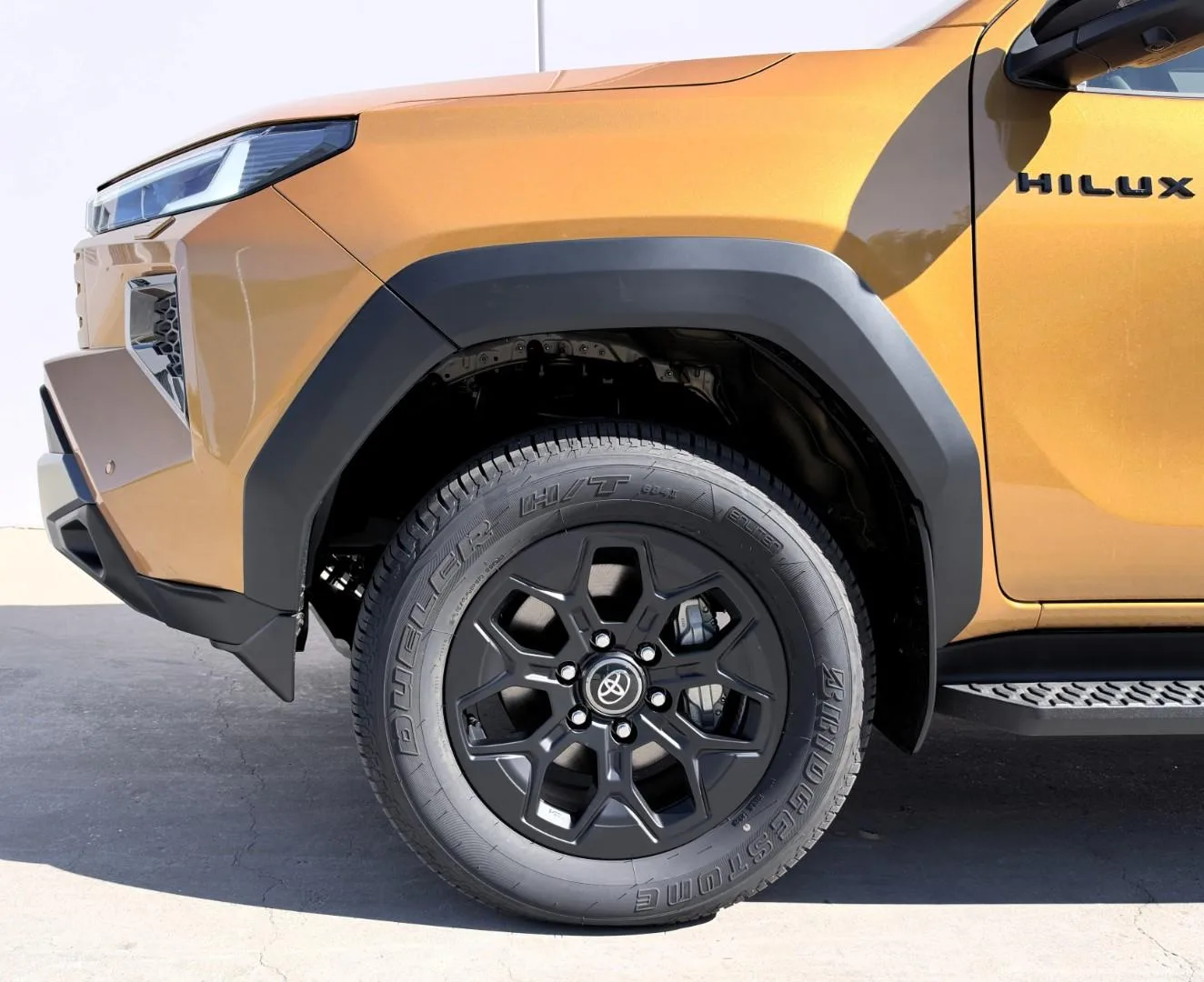2026 Toyota Hilux Invincible, 24/29