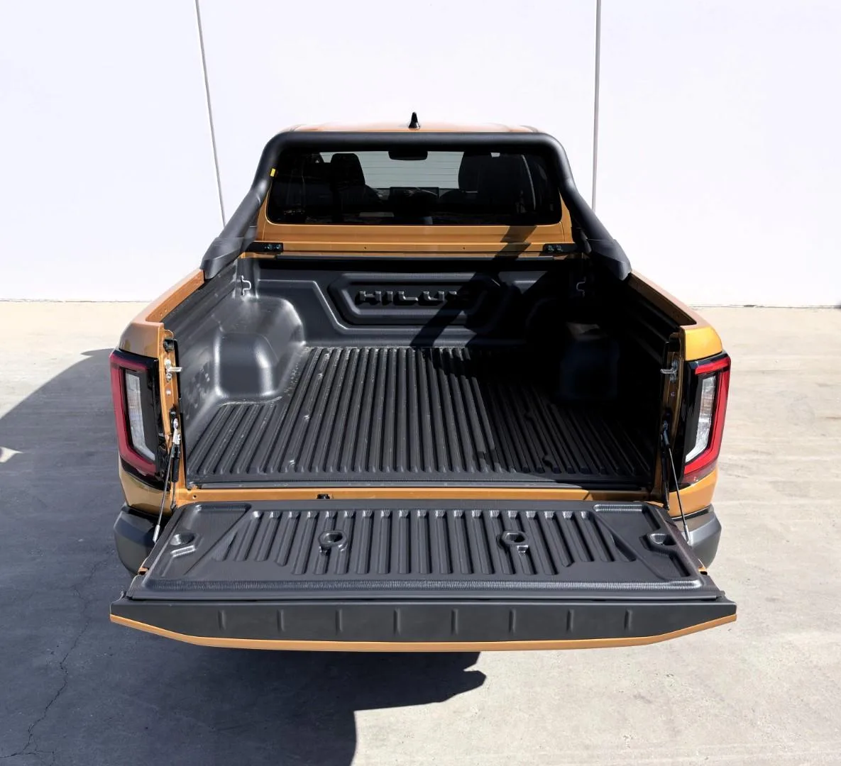 2026 Toyota Hilux Invincible, 27/29