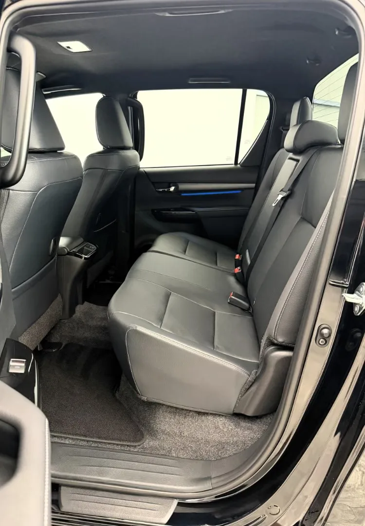 2026 Toyota Hilux Invincible, 19/27