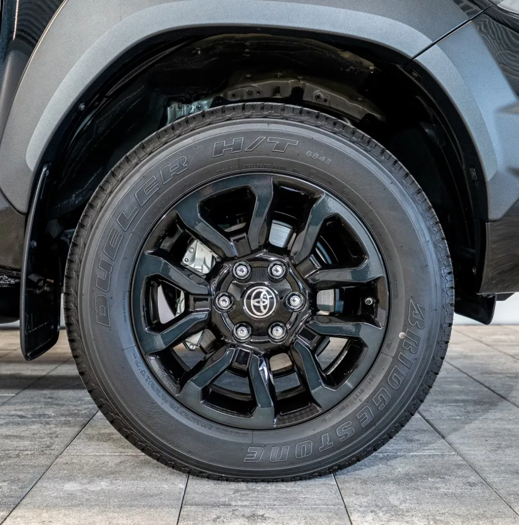 2026 Toyota Hilux Invincible, 22/27