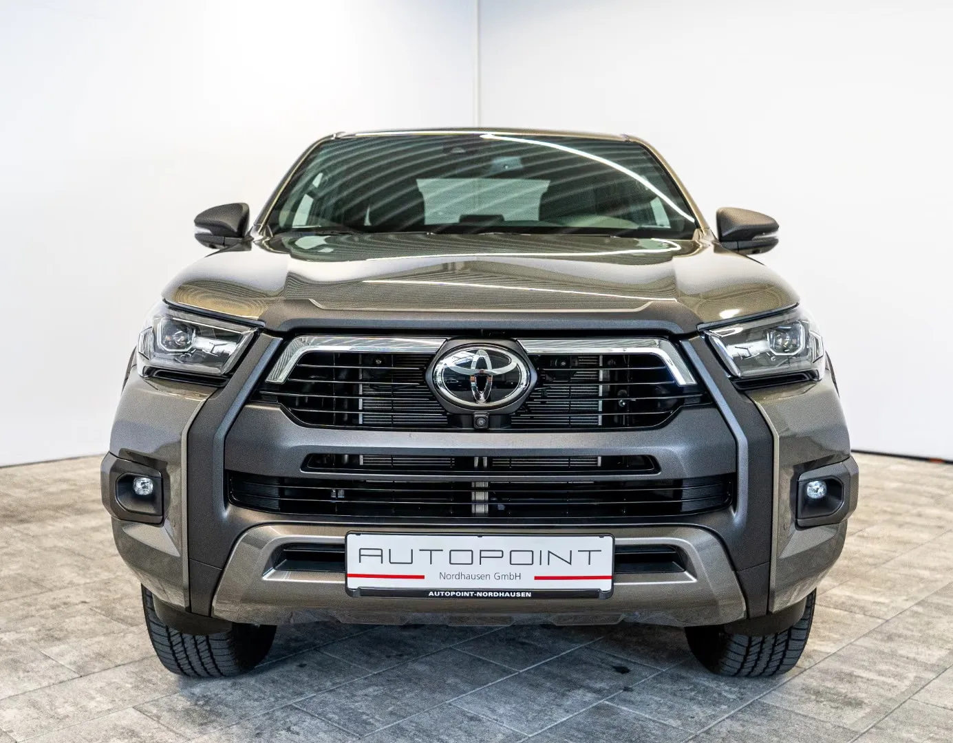2026 Toyota Hilux Invincible, 6/29