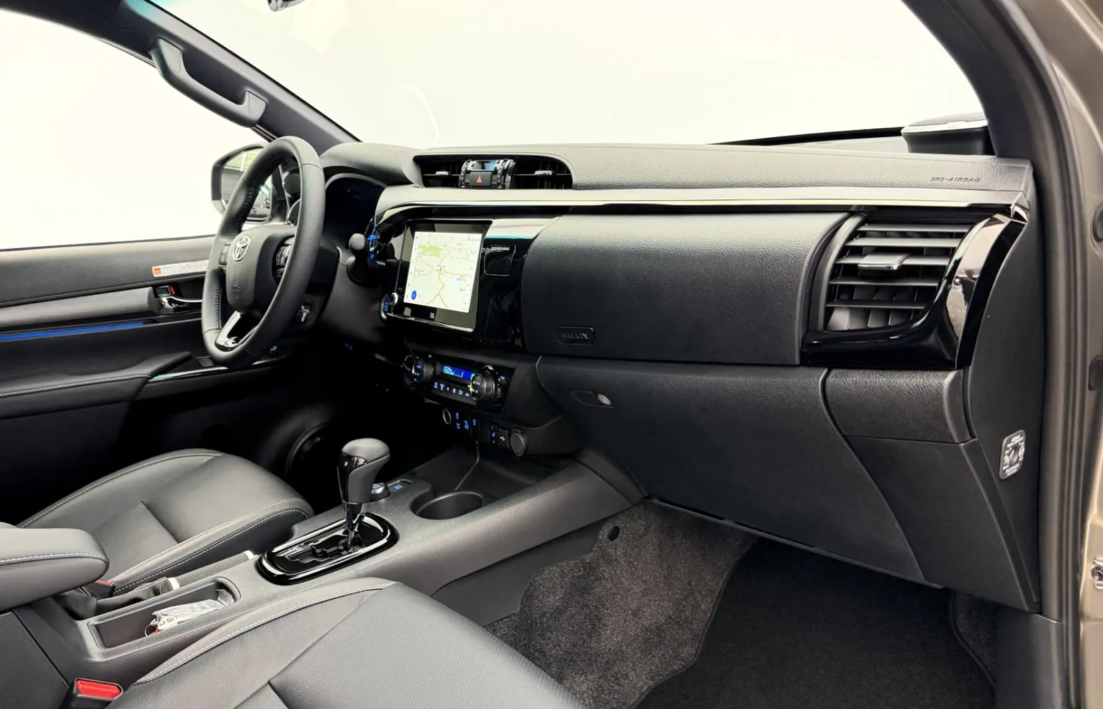 2026 Toyota Hilux Invincible, 13/29
