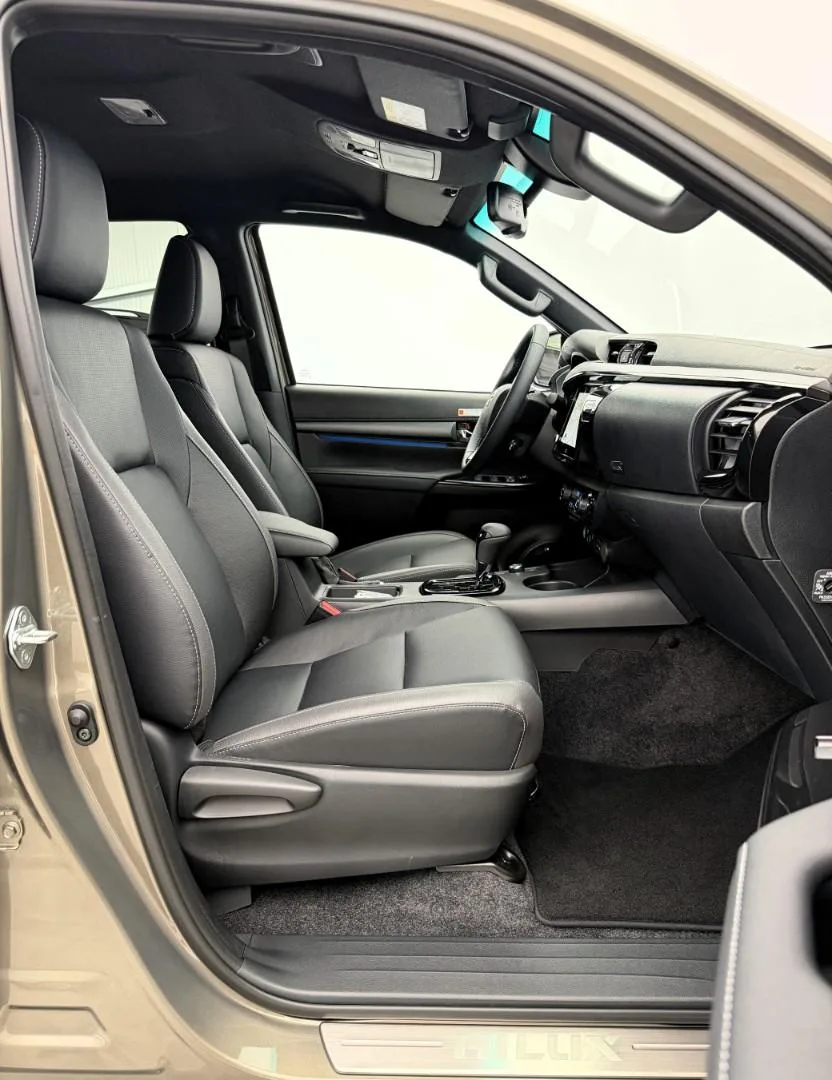 2026 Toyota Hilux Invincible, 19/29