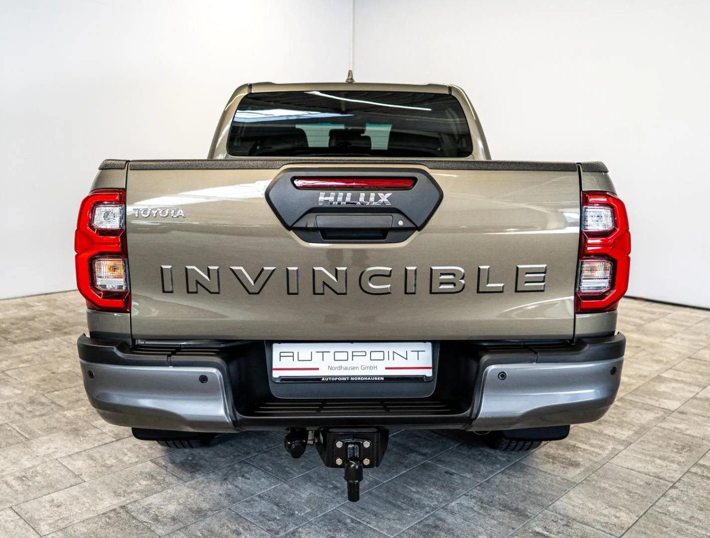 2026 Toyota Hilux Invincible, 28/29