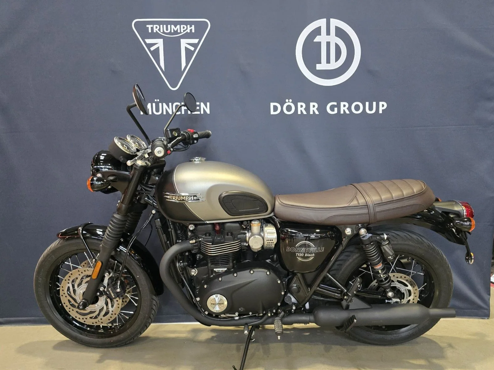 2026 Triumph Bonneville T120 Black angeboten von einem Vertragshändler in München, Deutschland, Hauptfoto