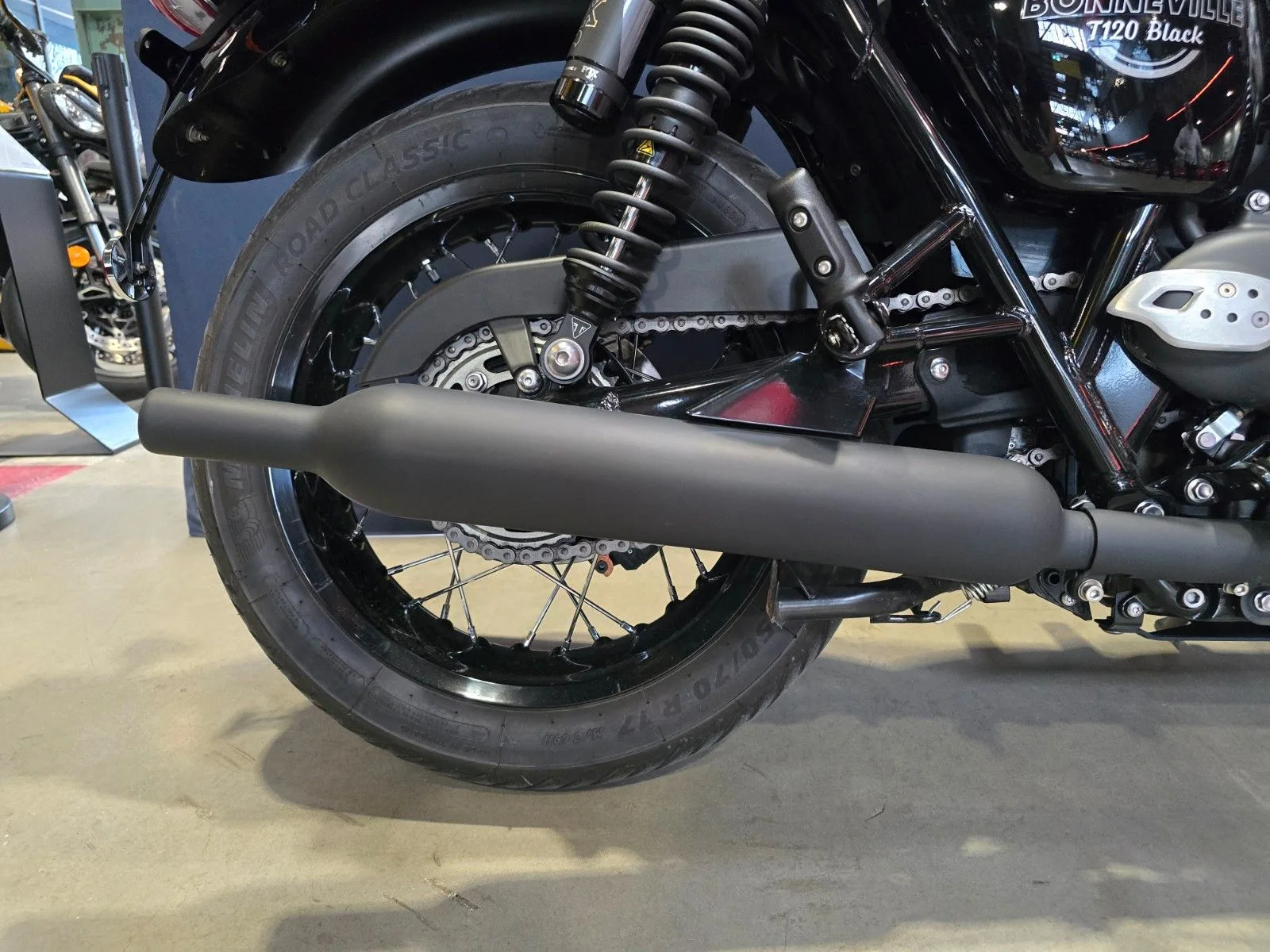 2026 Triumph Bonneville T120 Black, 8/13