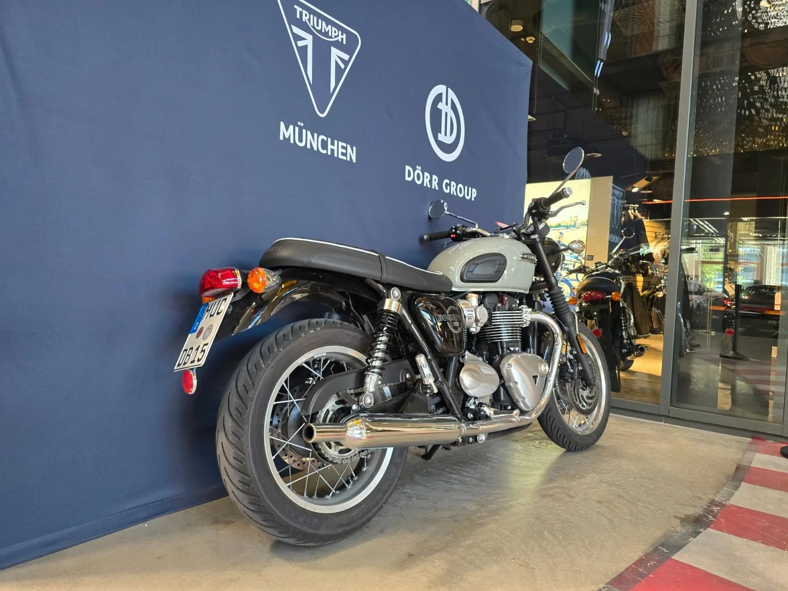 2026 Triumph Bonneville T120, 4/13
