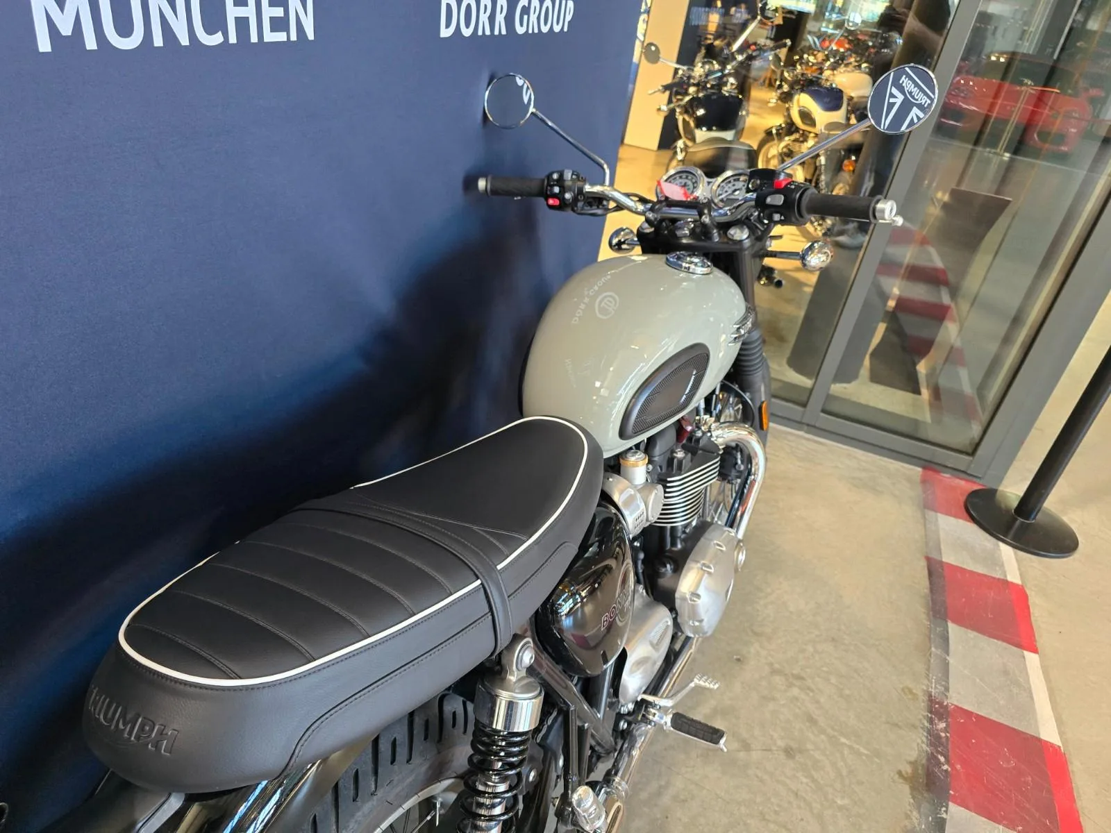 2026 Triumph Bonneville T120, 8/13