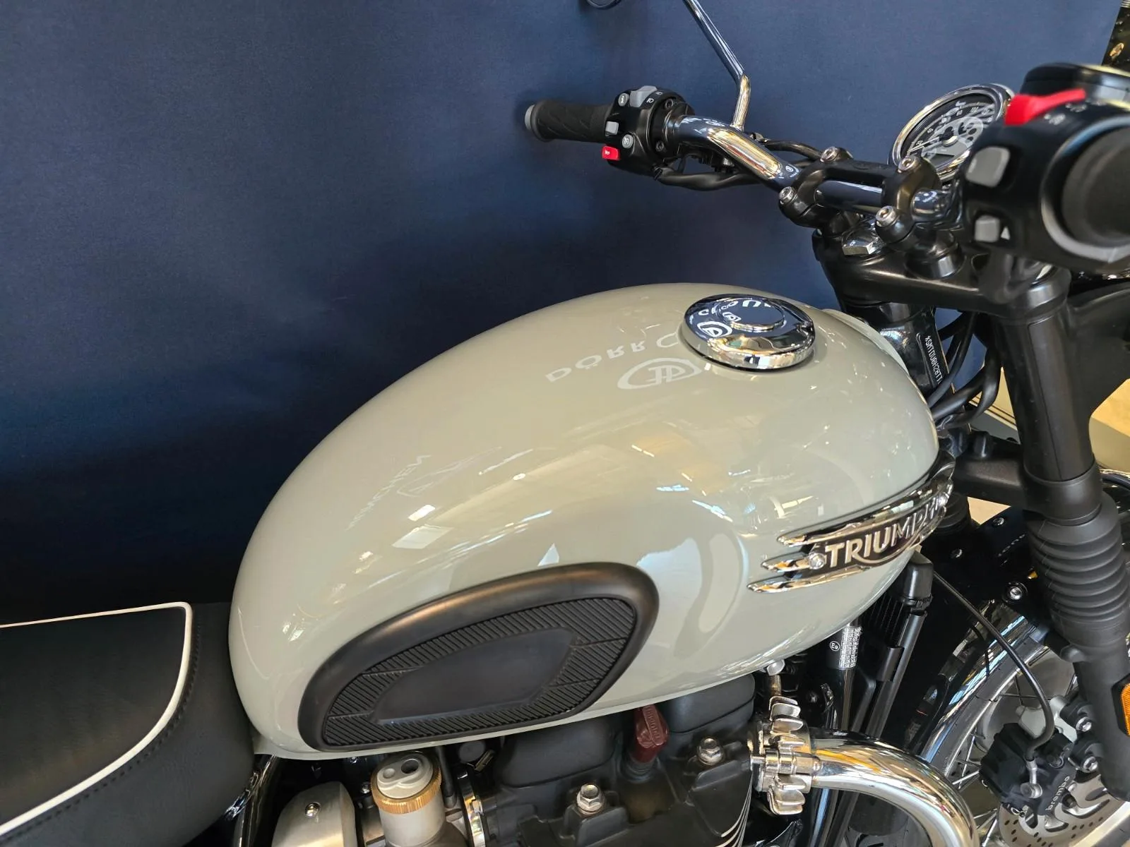 2026 Triumph Bonneville T120, 10/13