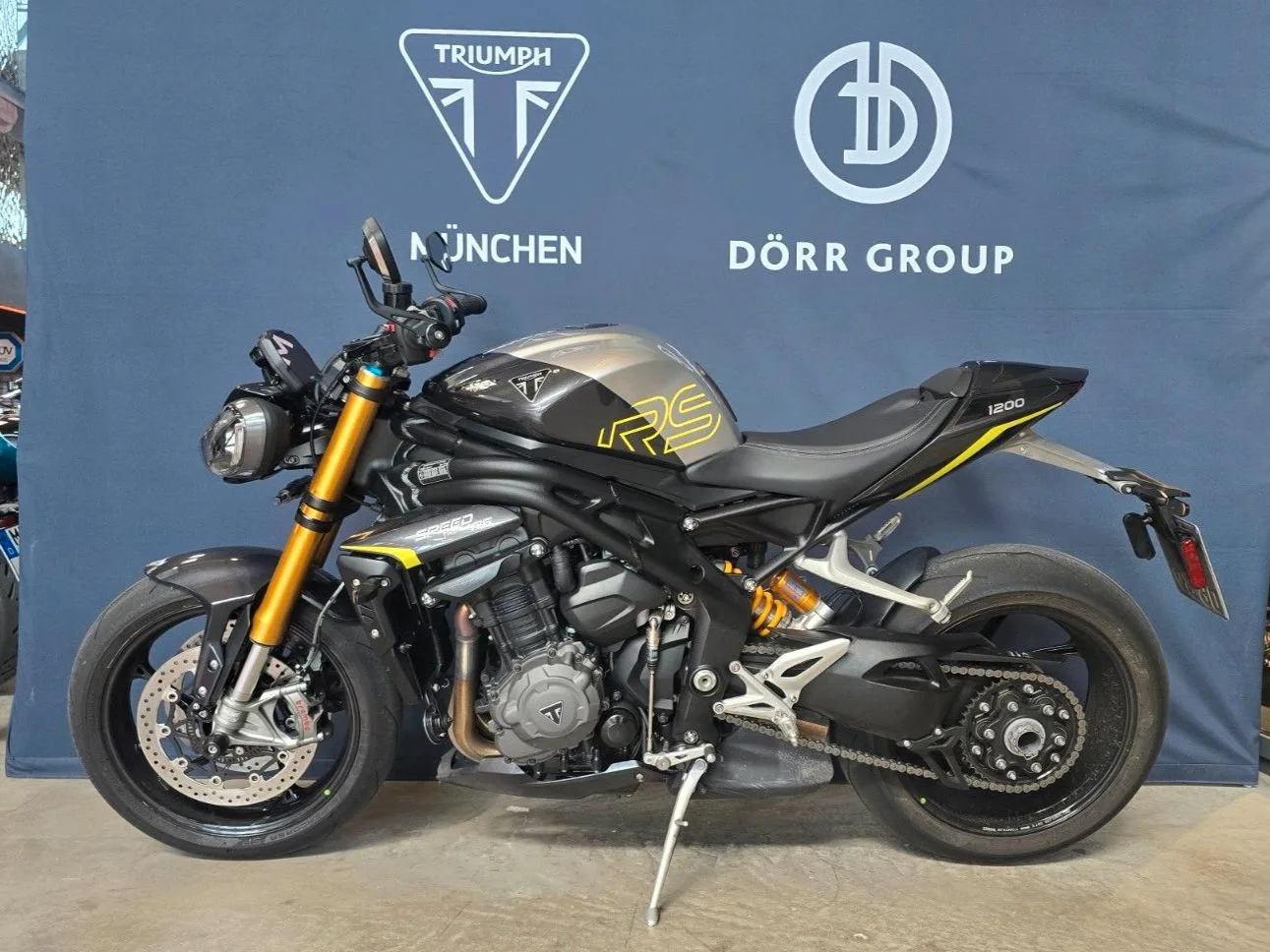 2026 Triumph Speed Triple 1200 RS, 2/11