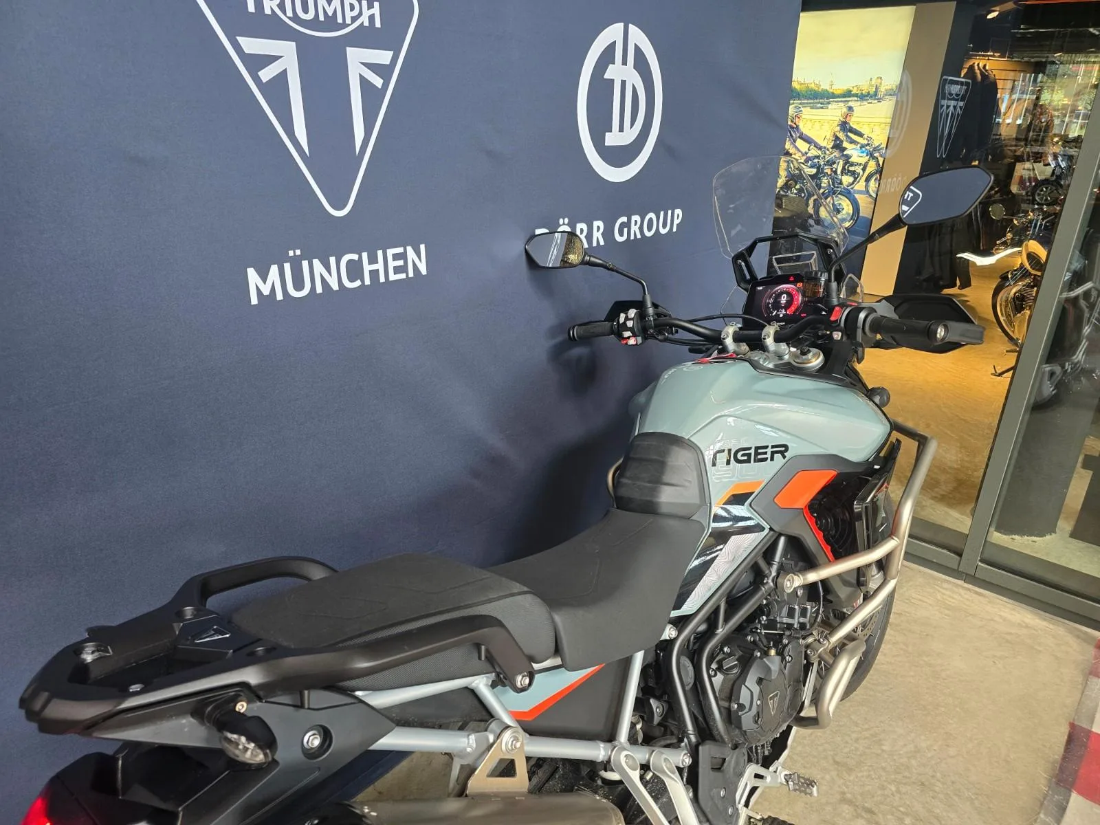 2026 Triumph Tiger 900 Desert Edition, 9/11