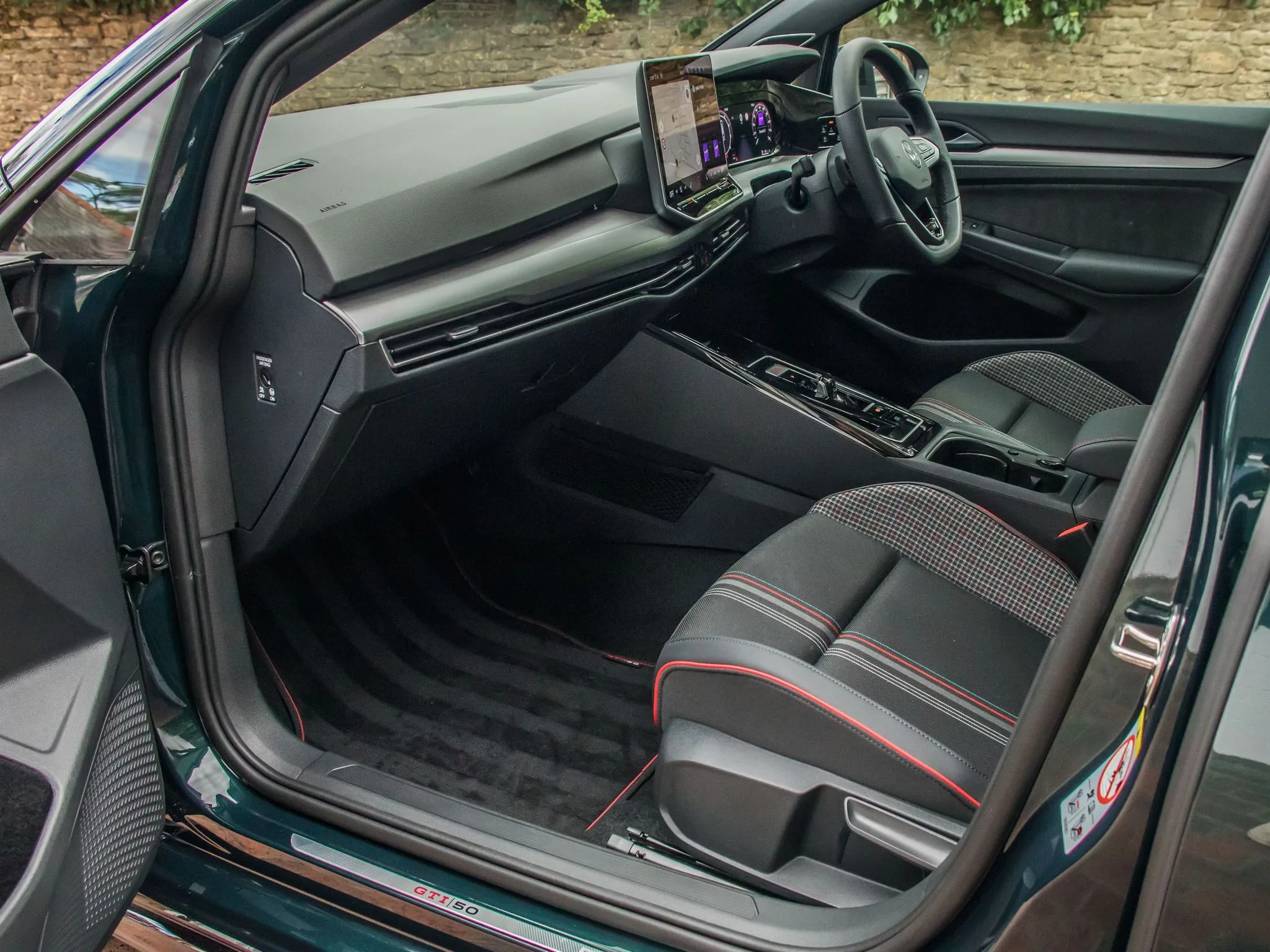 2026 Volkswagen Golf GTI Edition 50, 21/25