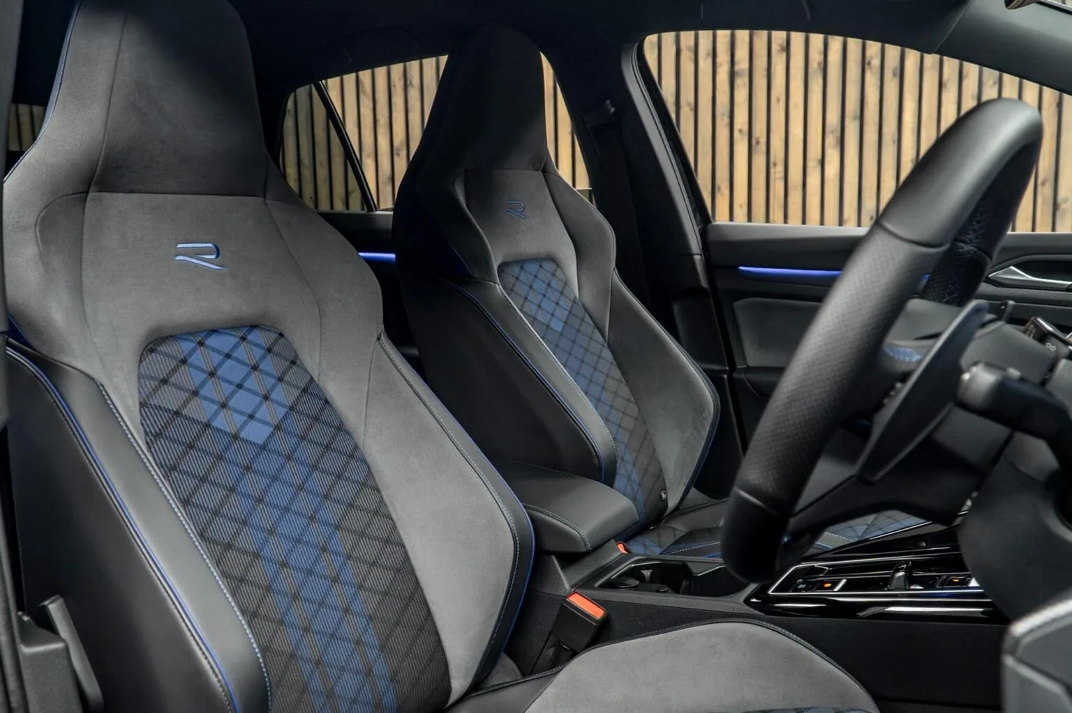 2026 Volkswagen Golf R Black Edition, 2/30