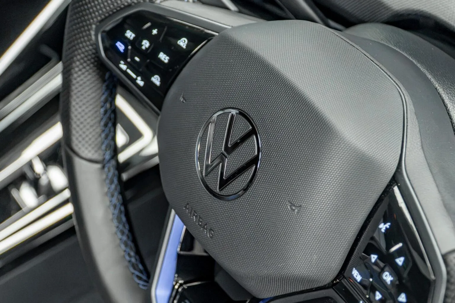 2026 Volkswagen Golf R Black Edition, 30/30