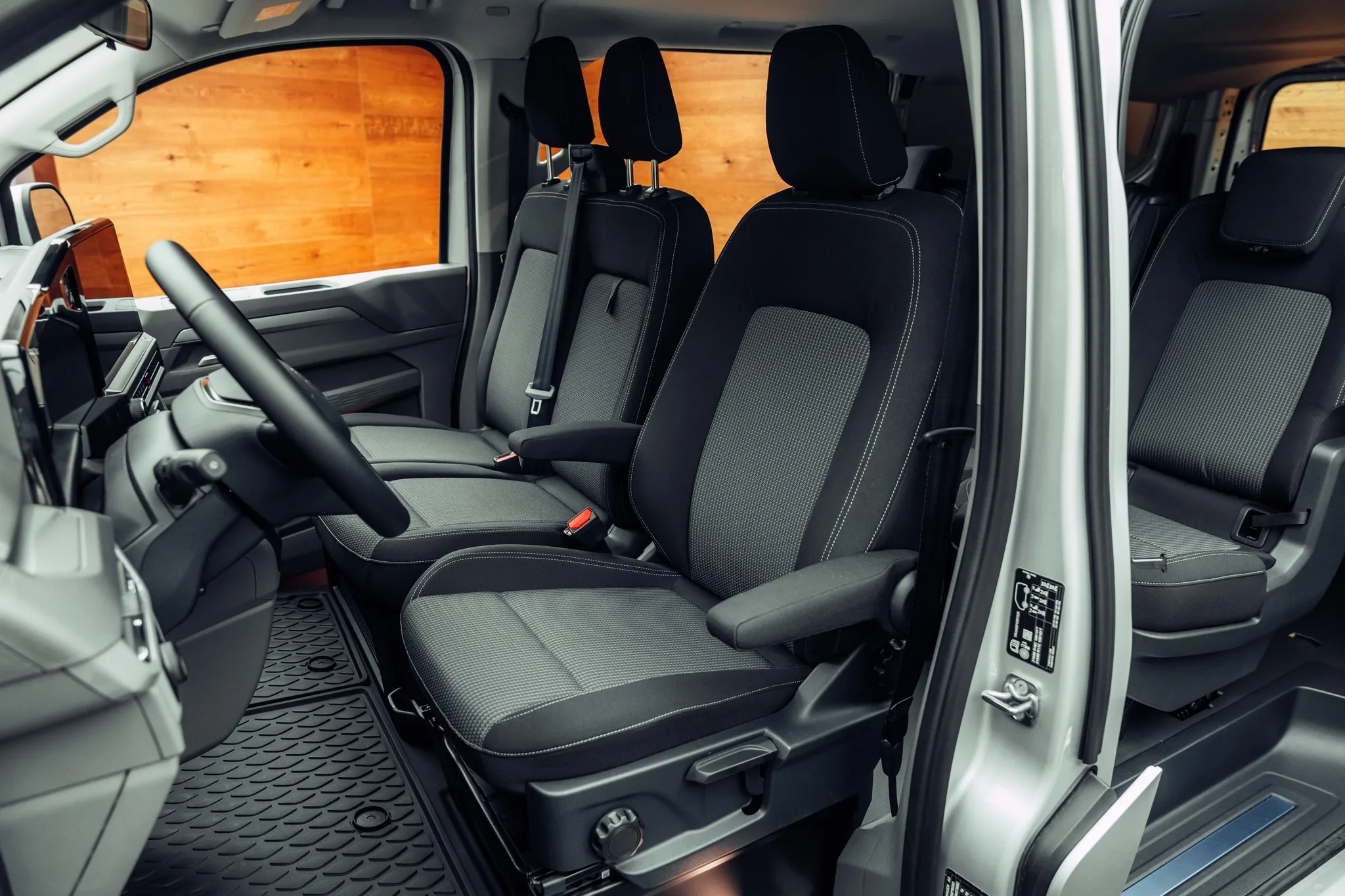 2026 Volkswagen Multivan, 6/18