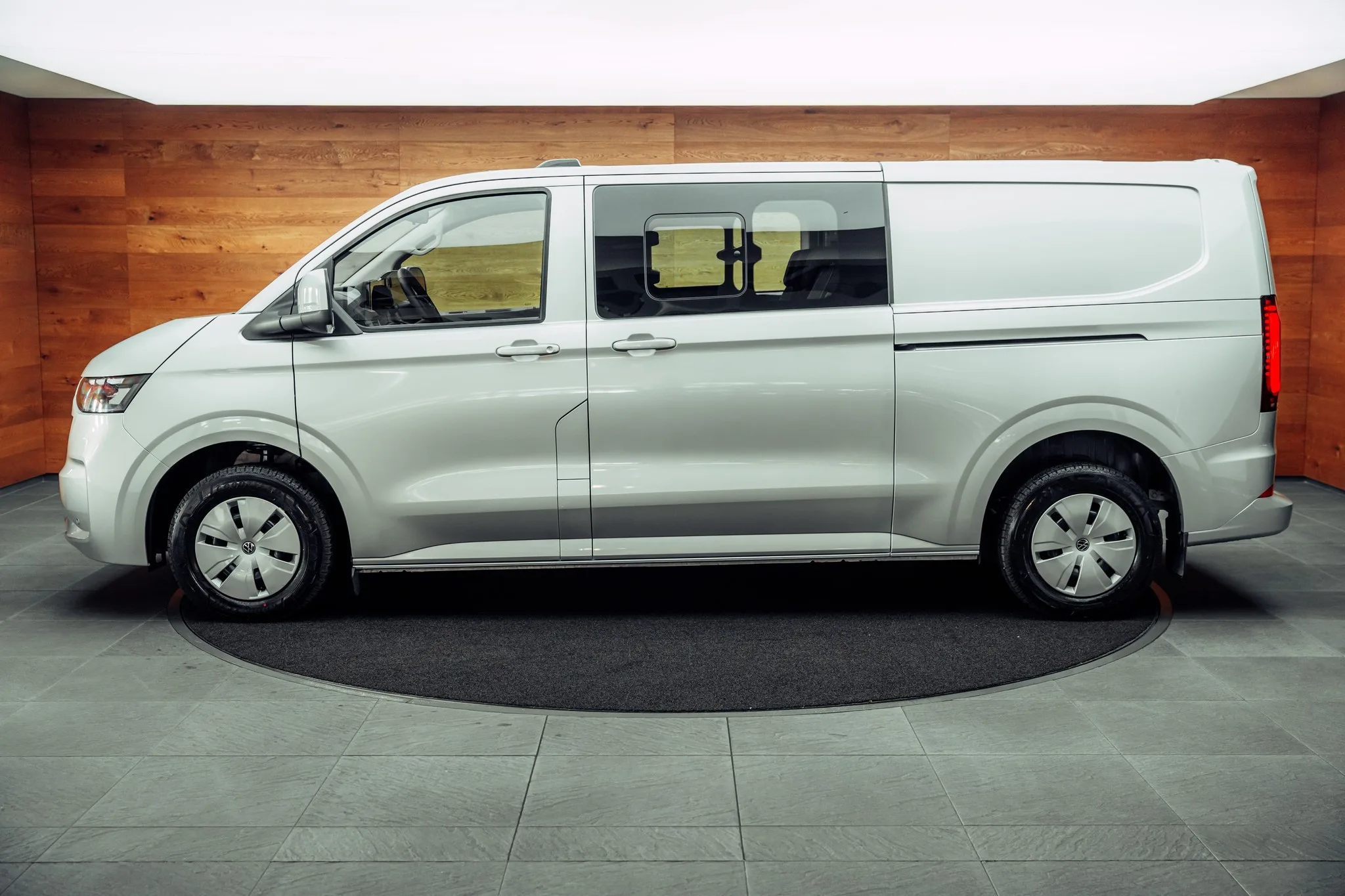 2026 Volkswagen Multivan, 10/18