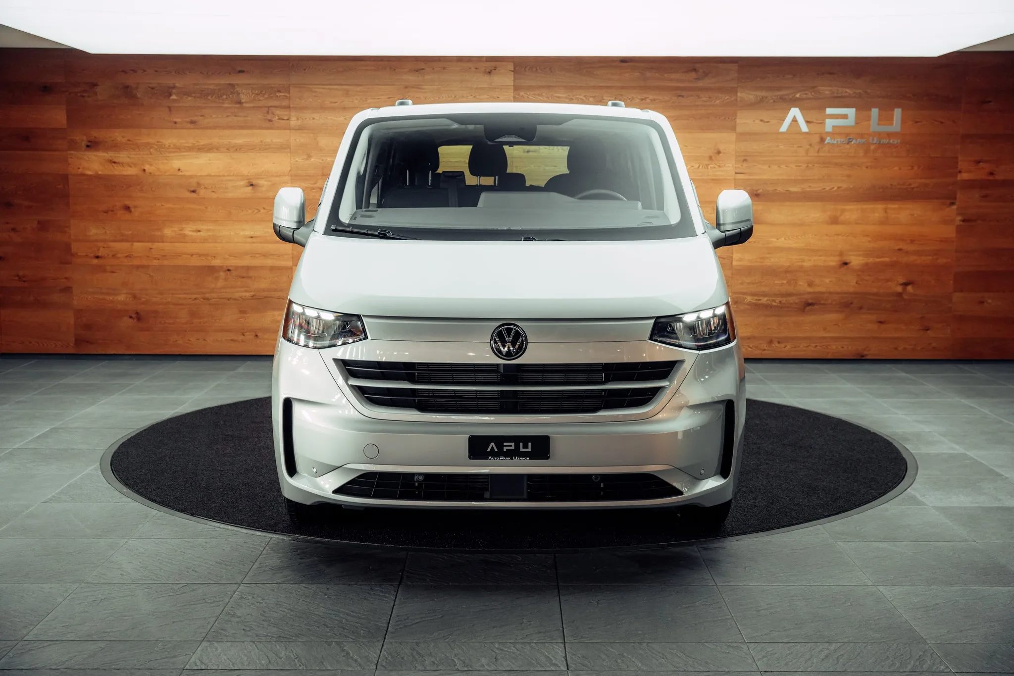 2026 Volkswagen Multivan, 15/18