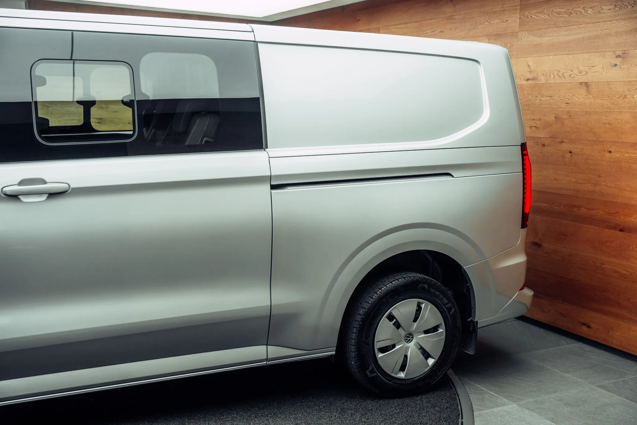 2026 Volkswagen Multivan, 17/18