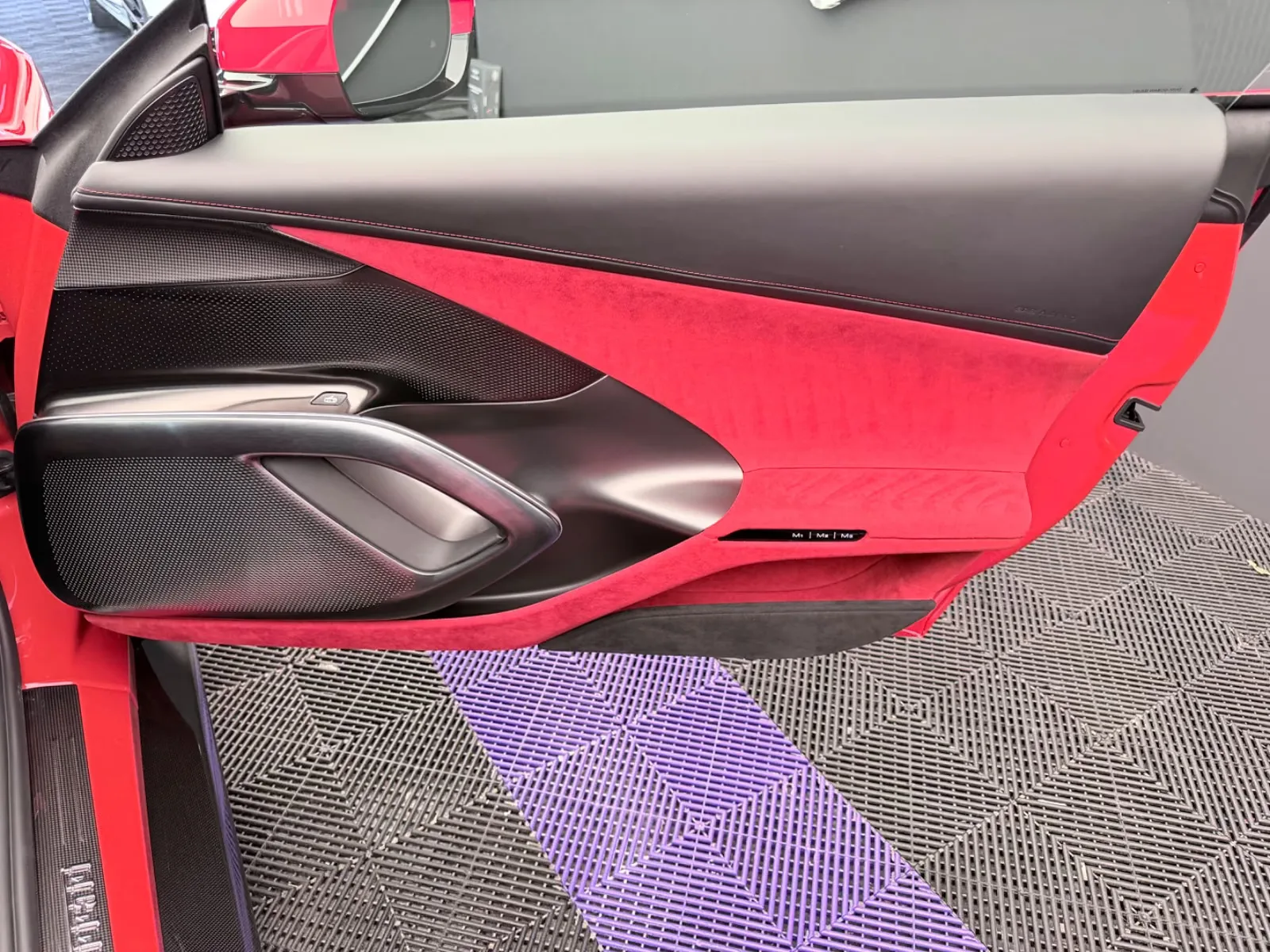 2027 Ferrari 12Cilindri, 22/24