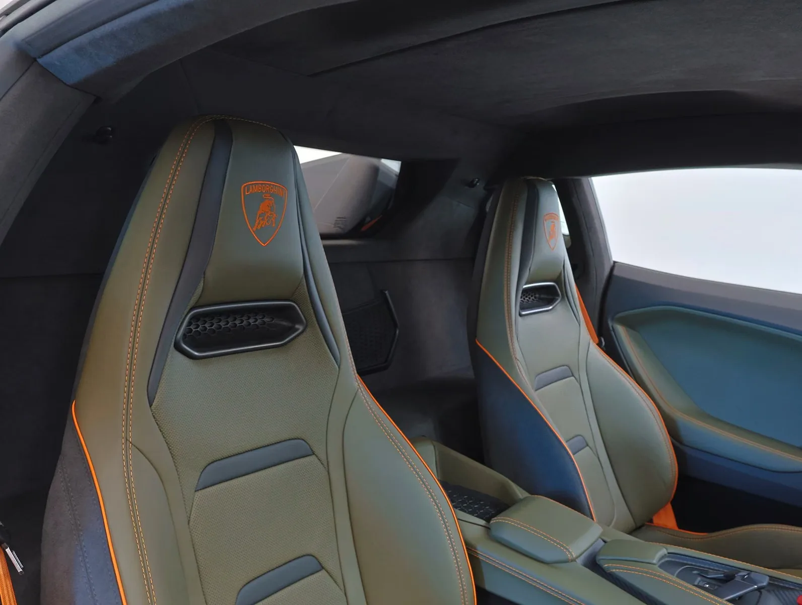 2027 Lamborghini Temerario, 12/25