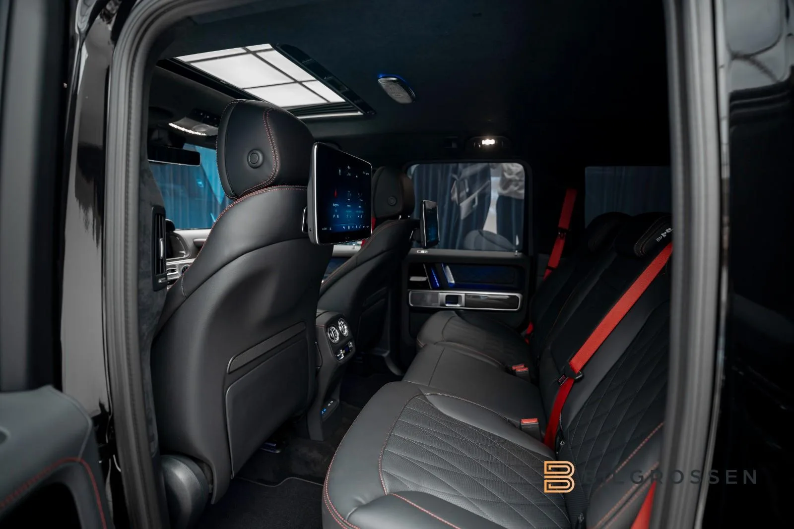 2027 Mercedes-AMG G 63 Superior Line, 18/28