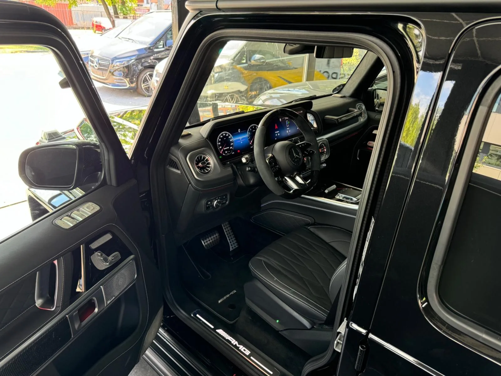 2027 Mercedes-AMG G 63 Superior Line, 11/30