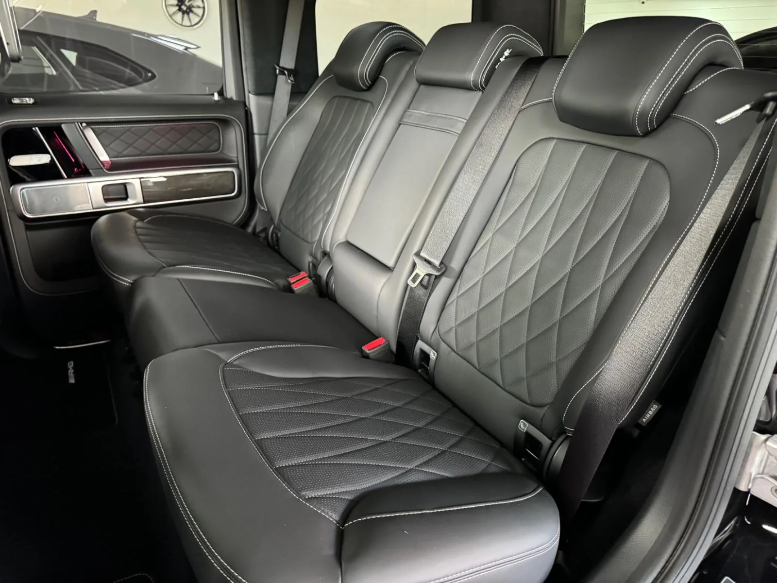 2027 Mercedes-AMG G 63 Superior Line, 18/30