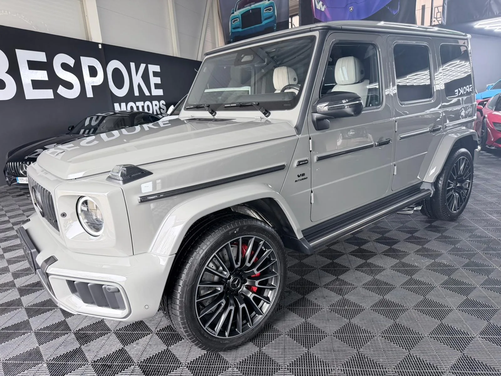 2027 Mercedes-AMG G 63 Superior Line proposée par un concessionnaire spécialisé à Bratislava, Slovaquie, photo principale