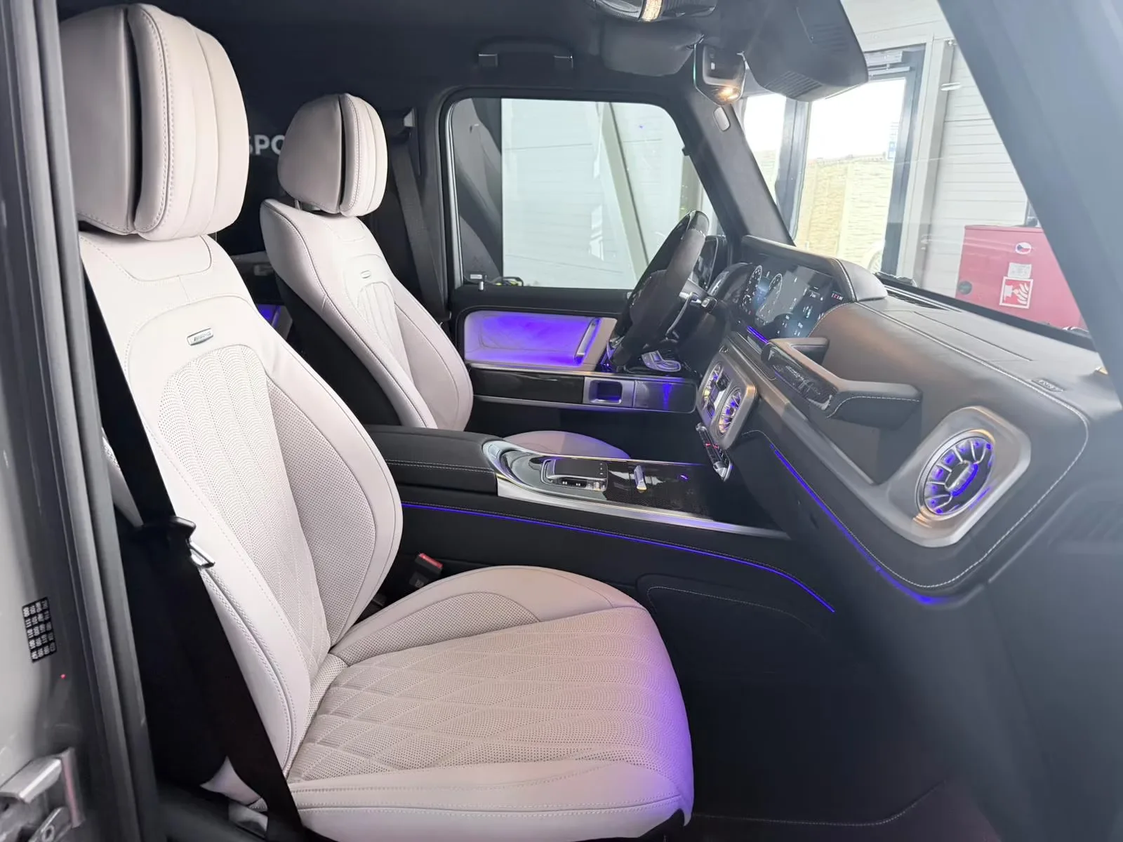 2027 Mercedes-AMG G 63 Superior Line, 13/26