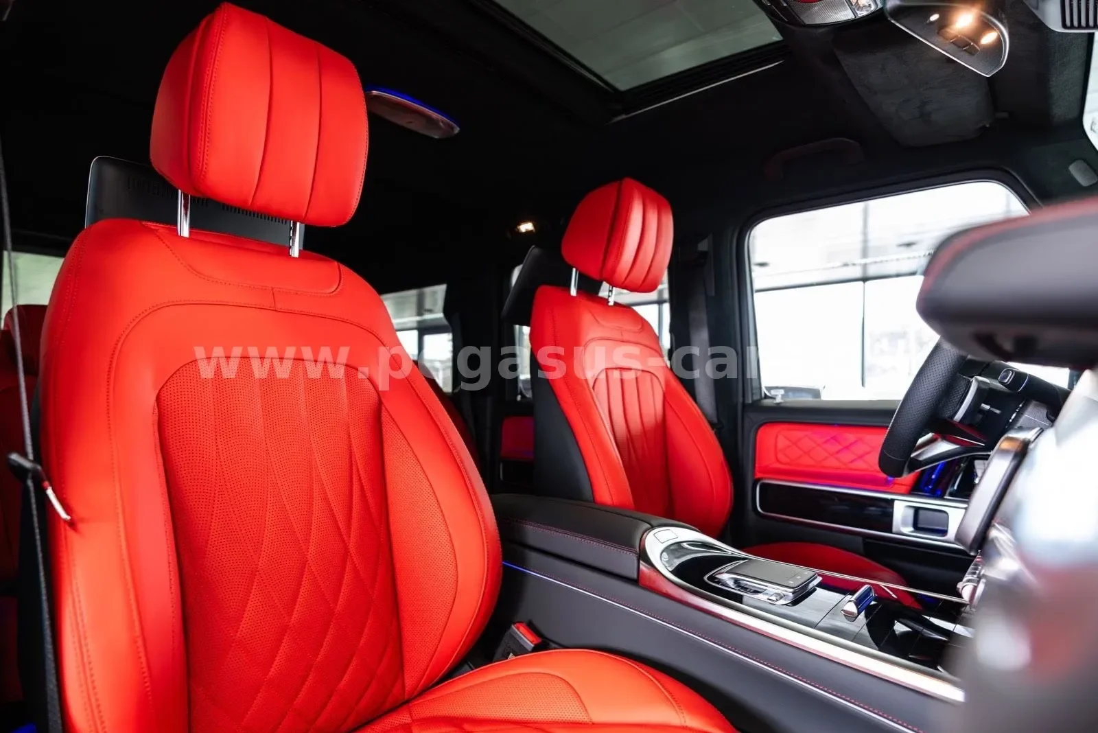 2027 Mercedes-Benz G 450 d AMG Line, 2/30