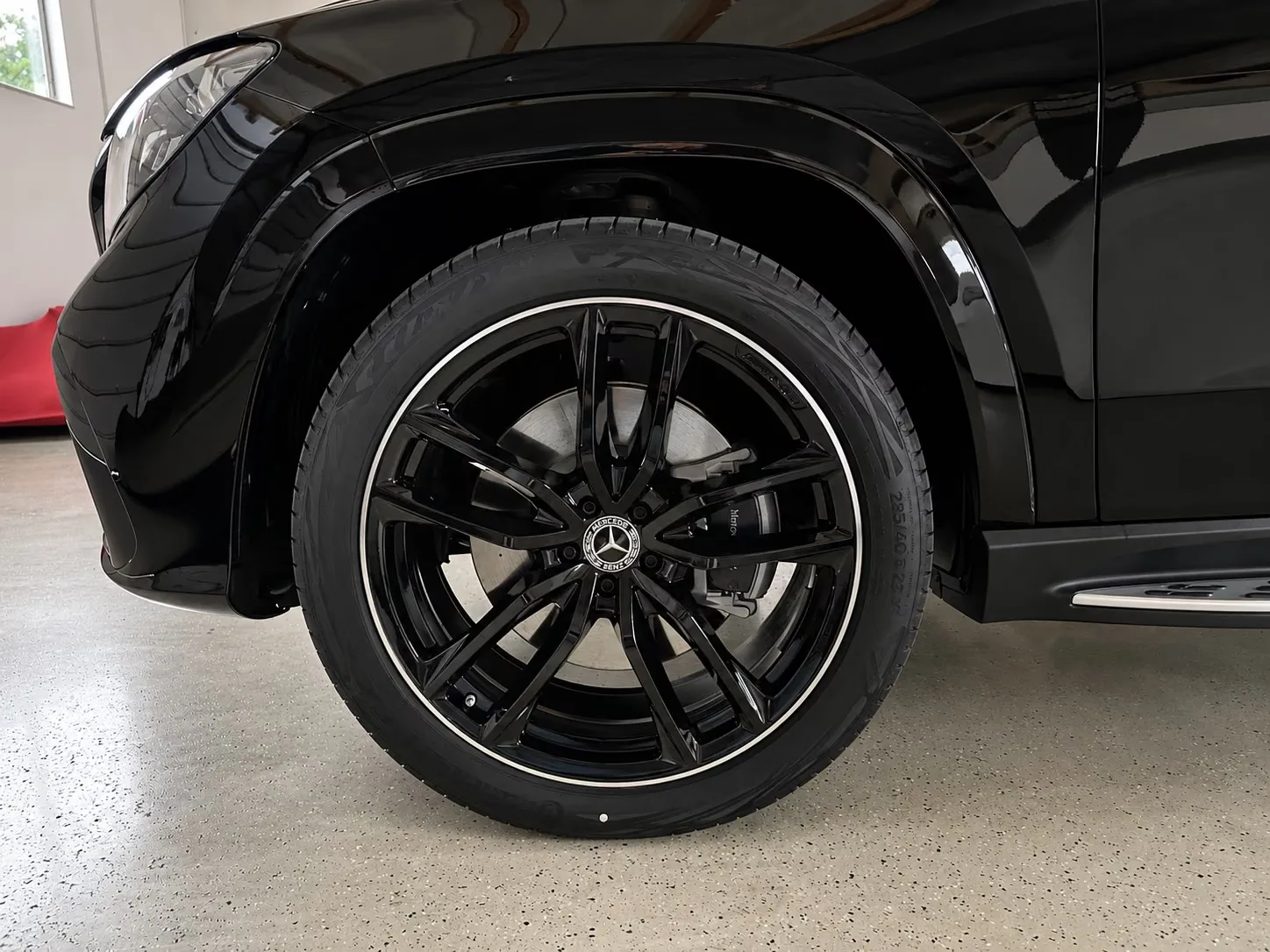 2027 Mercedes-Benz GLS 450 d 4MATIC AMG Line Plus, 7/26