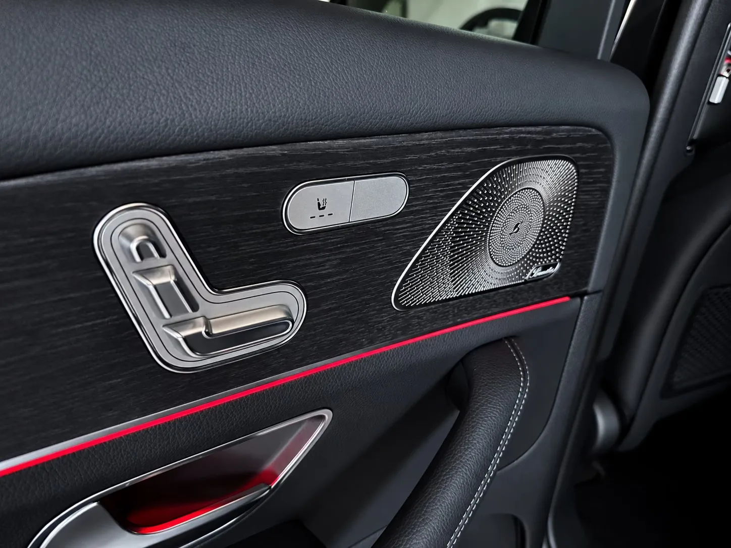 2027 Mercedes-Benz GLS 450 d 4MATIC AMG Line Plus, 23/26