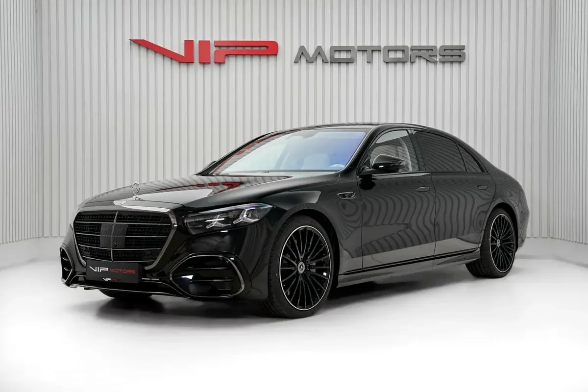 2027 Mercedes-Benz S 580 4MATIC AMG Line angeboten von einem Fachhändler in Dubai, Vereinigte Arabische Emirate, Hauptfoto