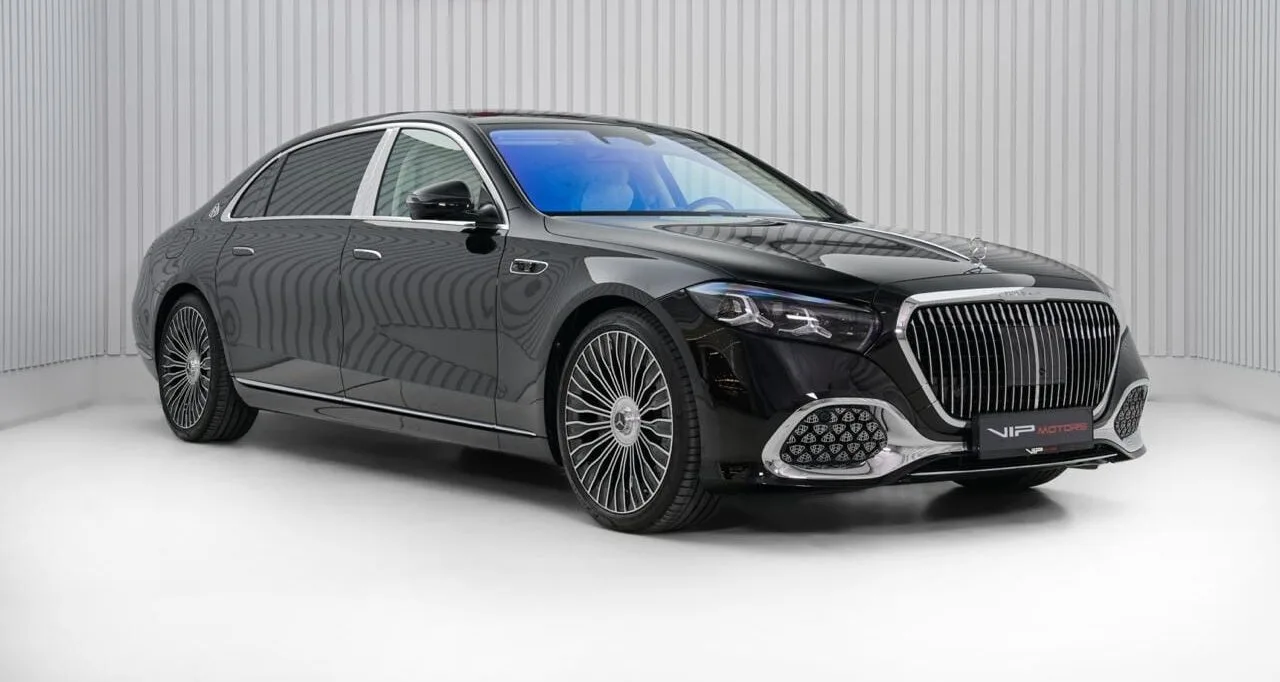 2027 Mercedes-Maybach S 580 proposée par un concessionnaire spécialisé à Dubaï, Émirats arabes unis, photo principale