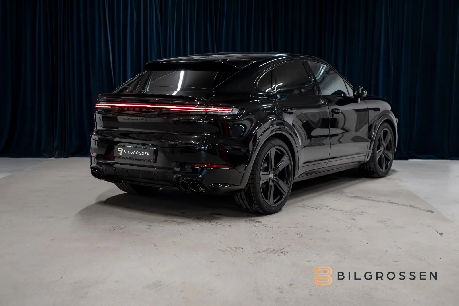 2027 Porsche Cayenne GTS Coupé, 5/21
