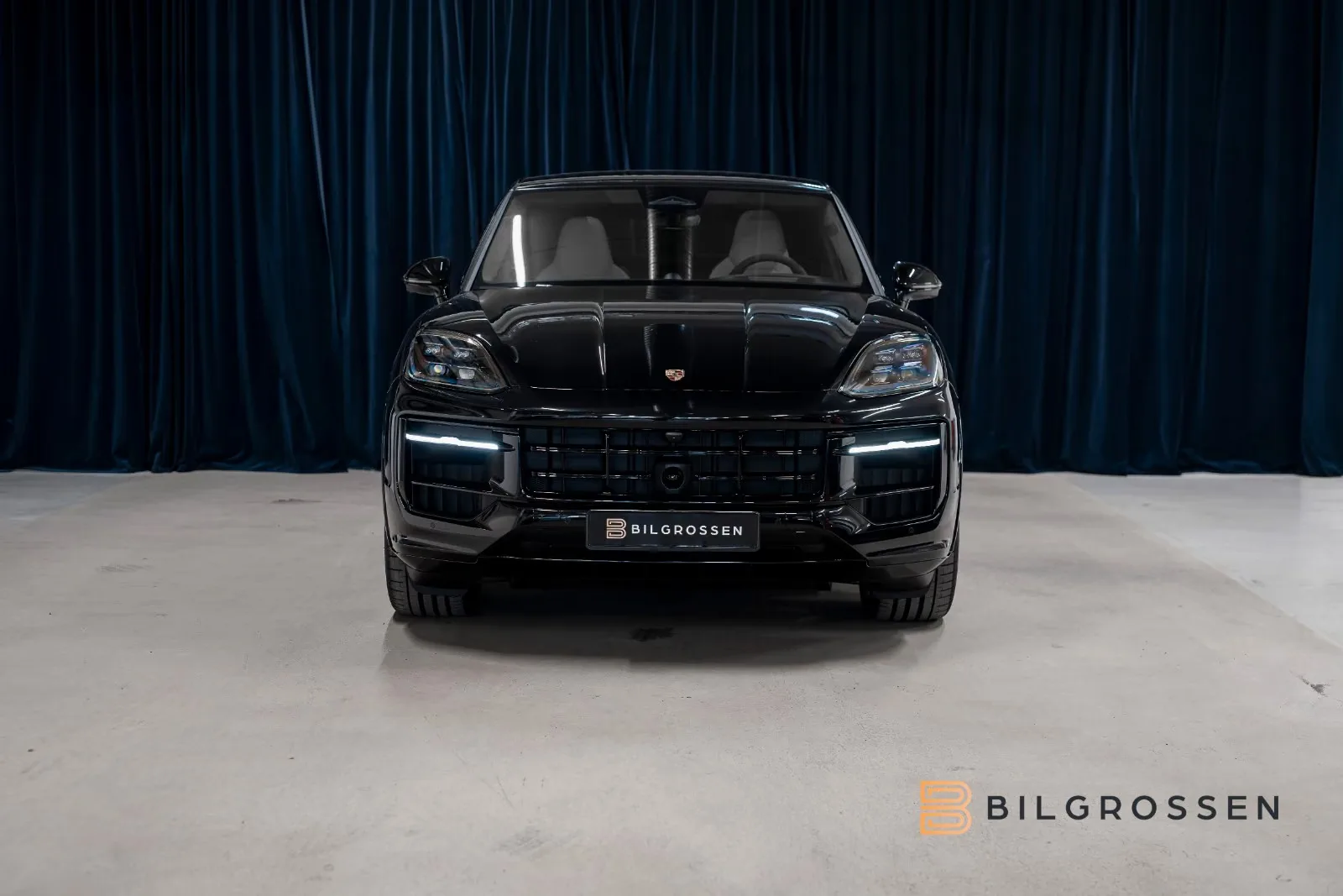 2027 Porsche Cayenne GTS Coupé, 8/21