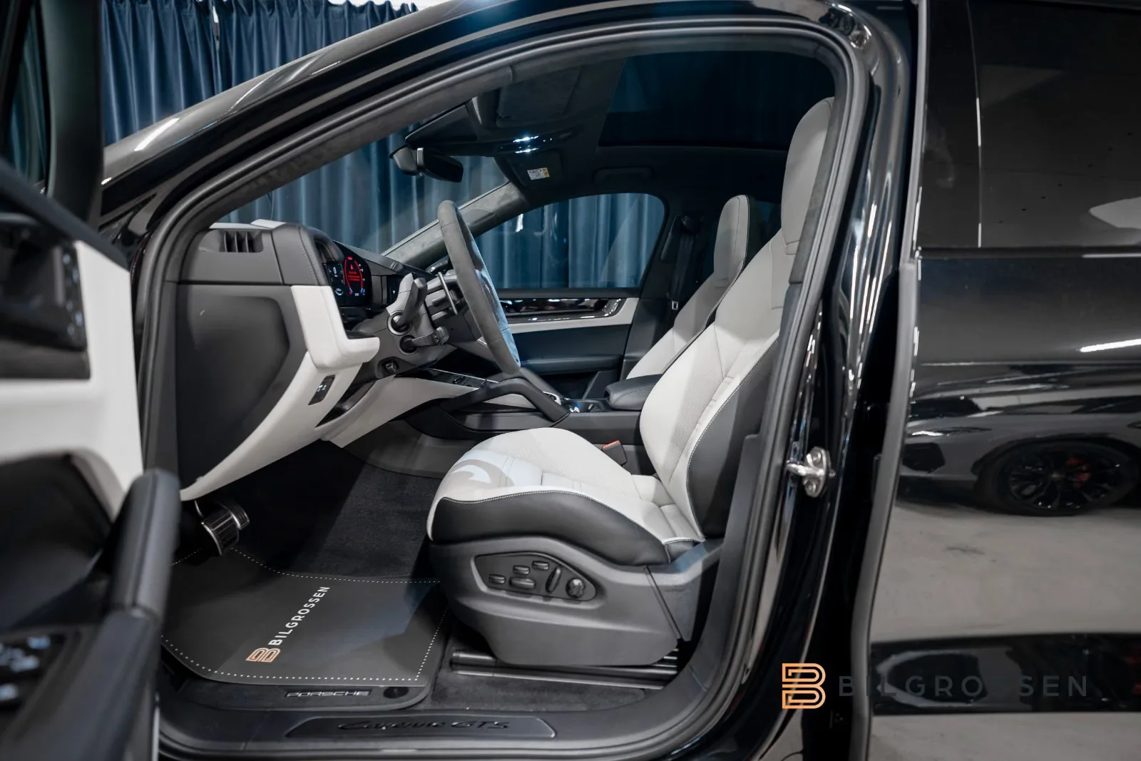 2027 Porsche Cayenne GTS Coupé, 12/21