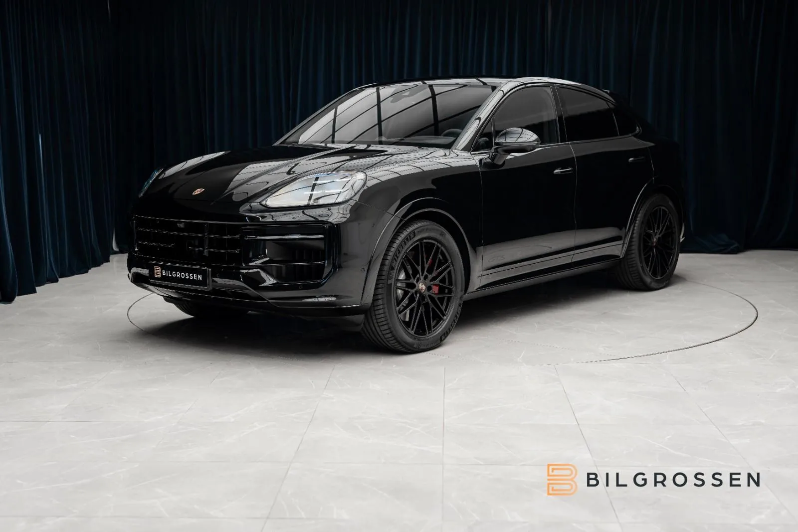 2027 Porsche Cayenne GTS Coupé angeboten von einem Fachhändler in Täby, Schweden, Hauptfoto